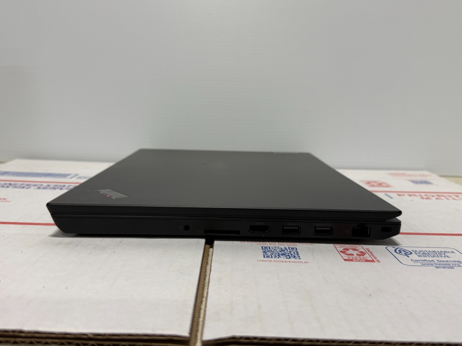 Lenovo ThinkPad T15p Gen 2 FHD i7-11800H 2.30GHz 16GB 512 SSD GTX 1650 Max-Q