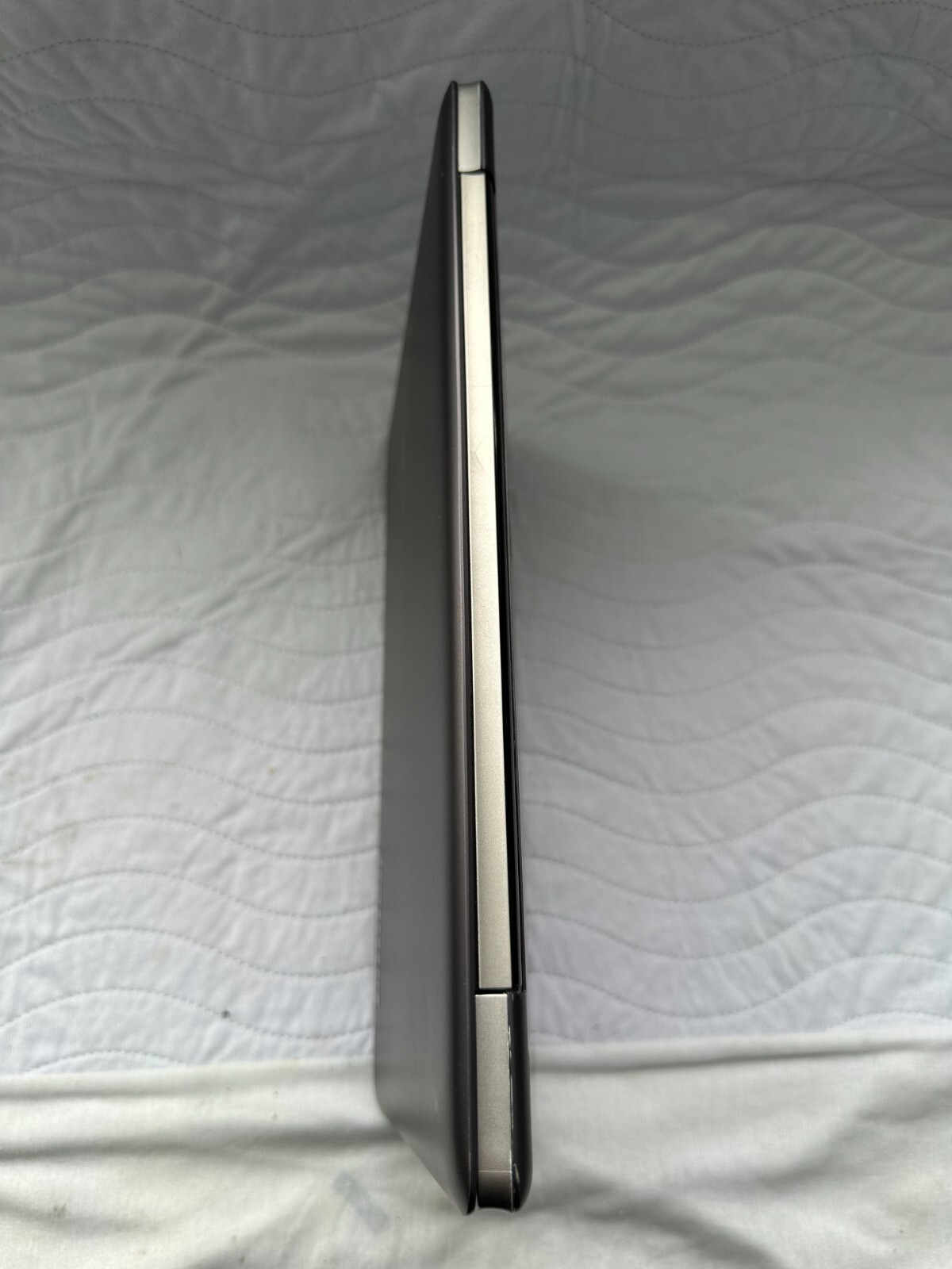 Lenovo Ideapad U310 – Core i3 – 500GB HDD – Windows 10 – Notebook / Laptop
