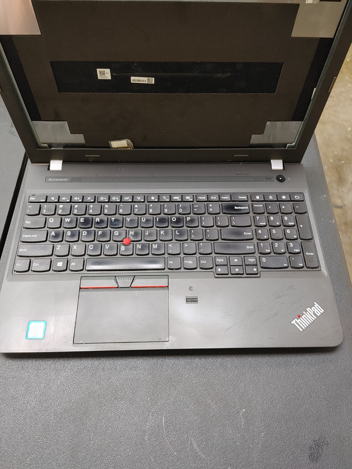 Lenovo ThinkPad E560 Core i5-6th Gen , 4GB RAM , NO HD ( Selling Motherboard)