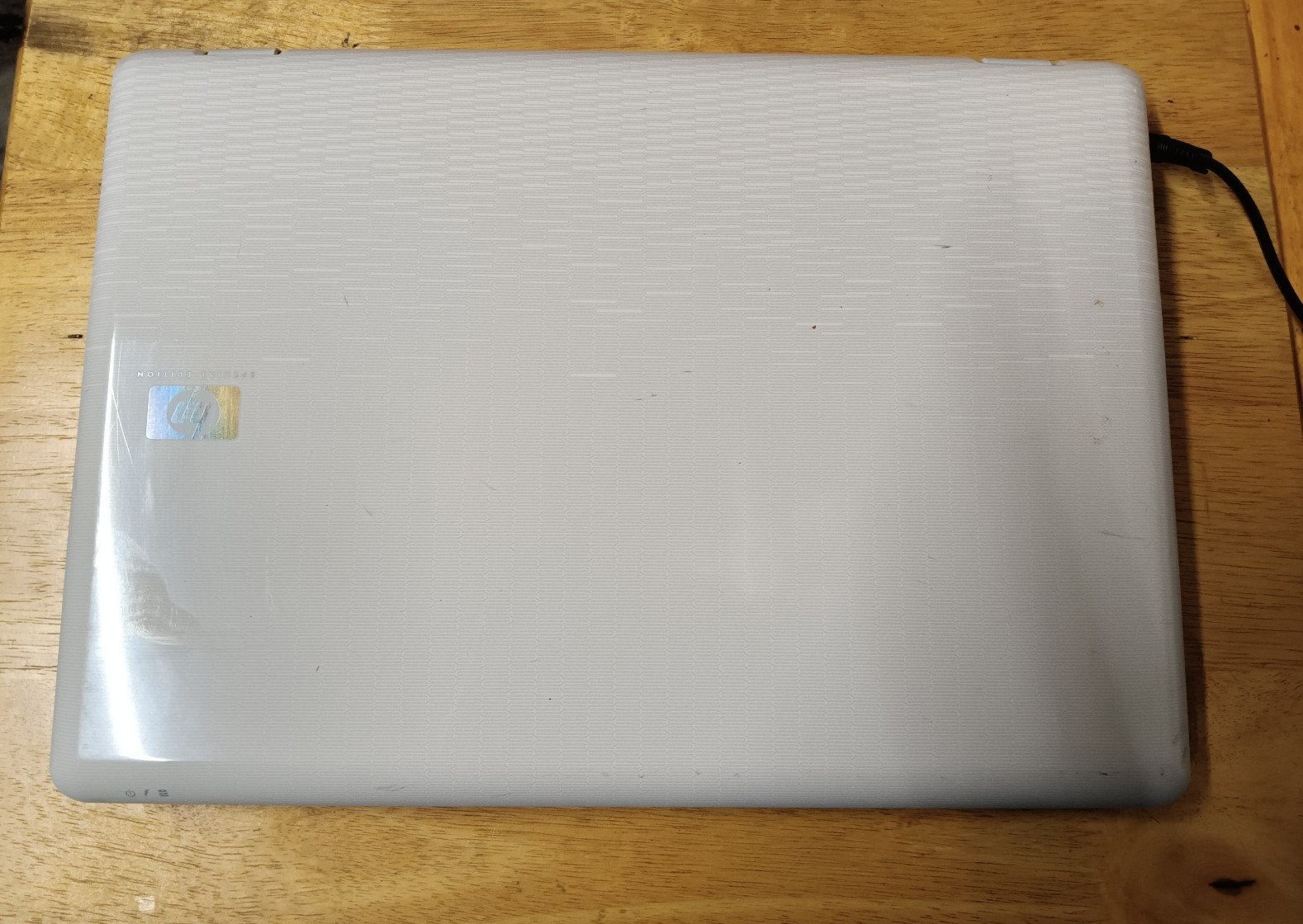 Hp Pavilion dv6258se/Amd Turion TL-56 1.80/3gb/250gb/Windows 7 Home/Vga/15.4.”
