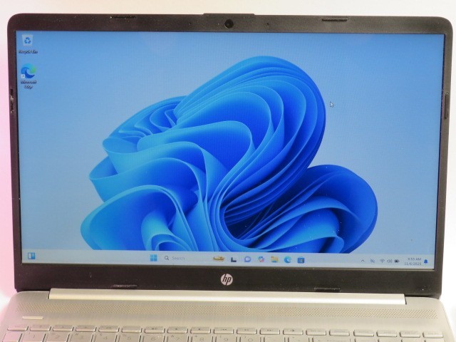 HP LAPTOP 15-GW0023OD RYZEN 3-3250U 2.6Hz 8GB RAM 256GB NVMe WIN 11 HOME *READ