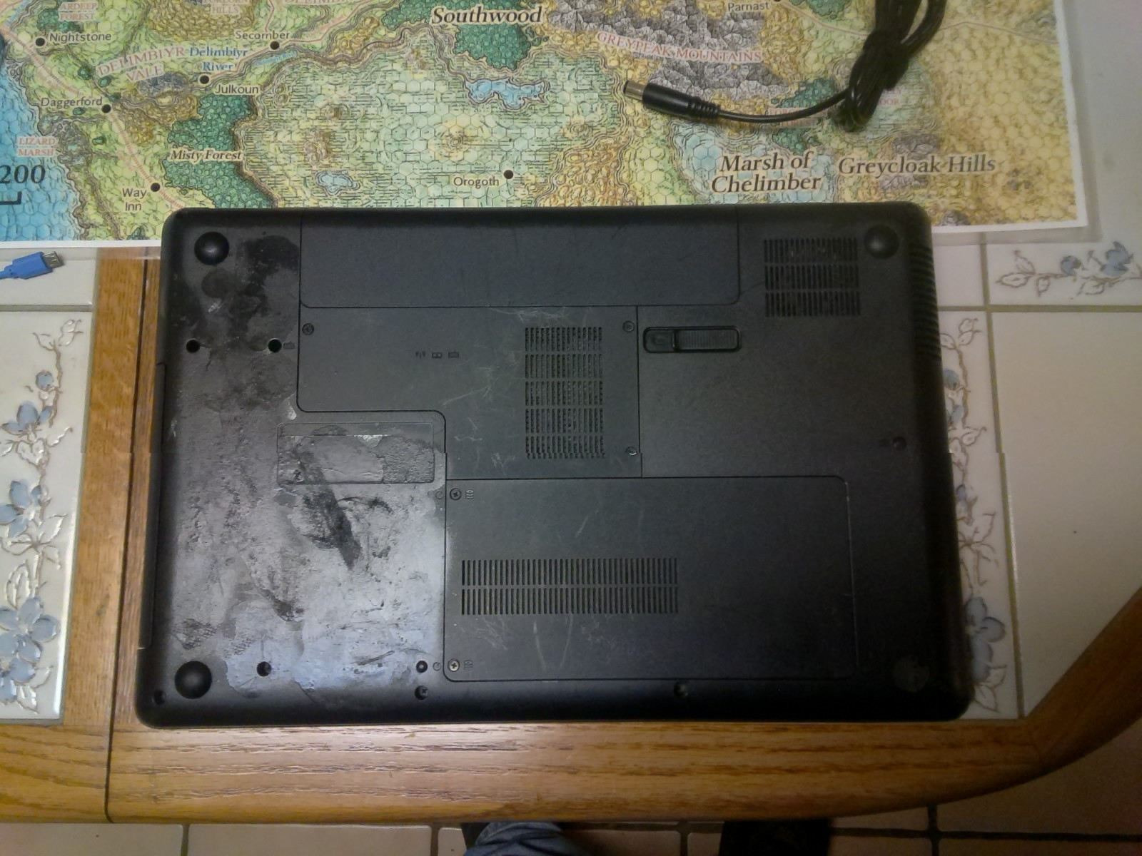 Compaq Presario CQ62-220 AMD Athlon II Dual Core 2.1Ghz 320GBHdd 3GB Ram Win7