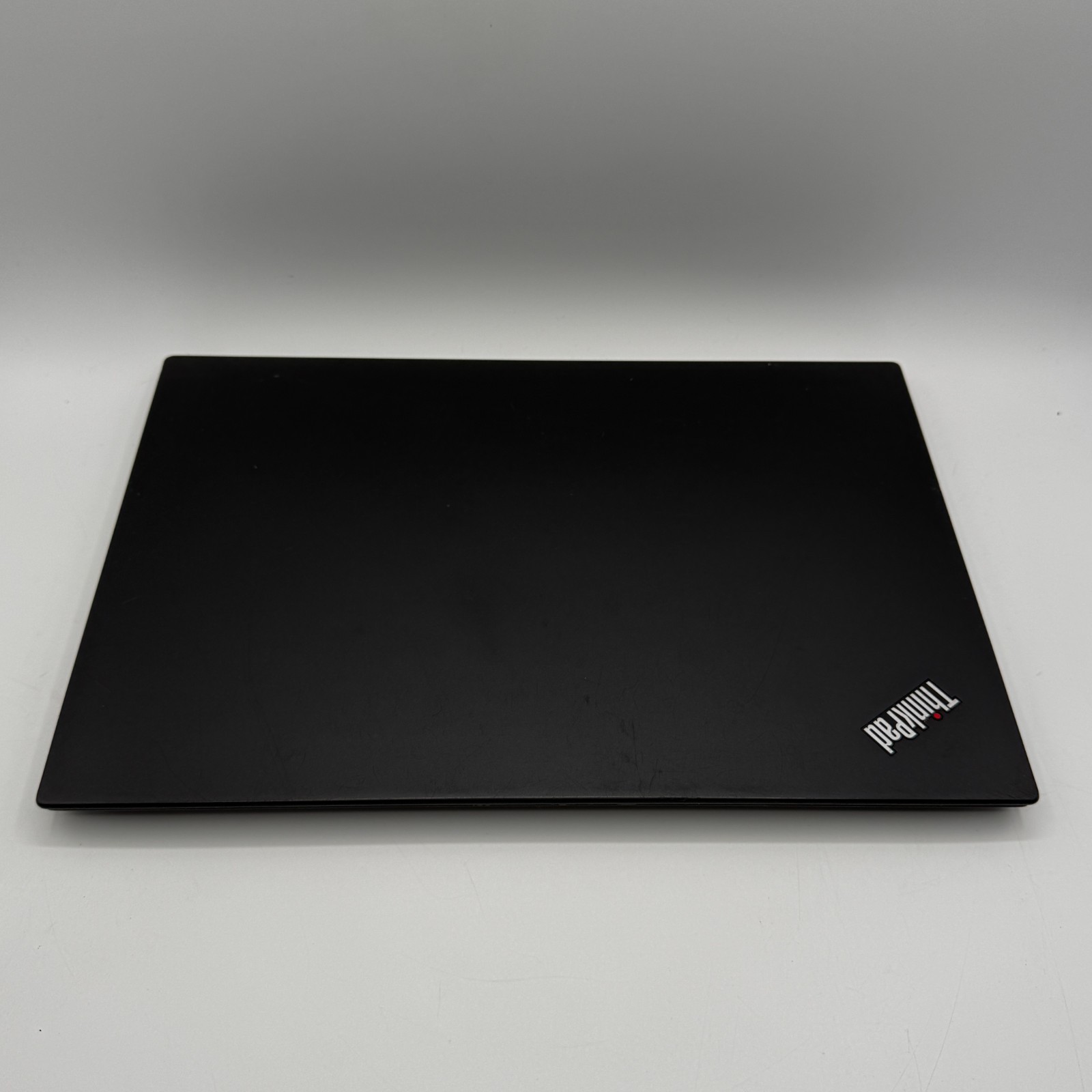 Lenovo ThinkPad T490s 14″ i7-8565U 16GB RAM 256GB SSD Win11 Pro Fingerprin Fair