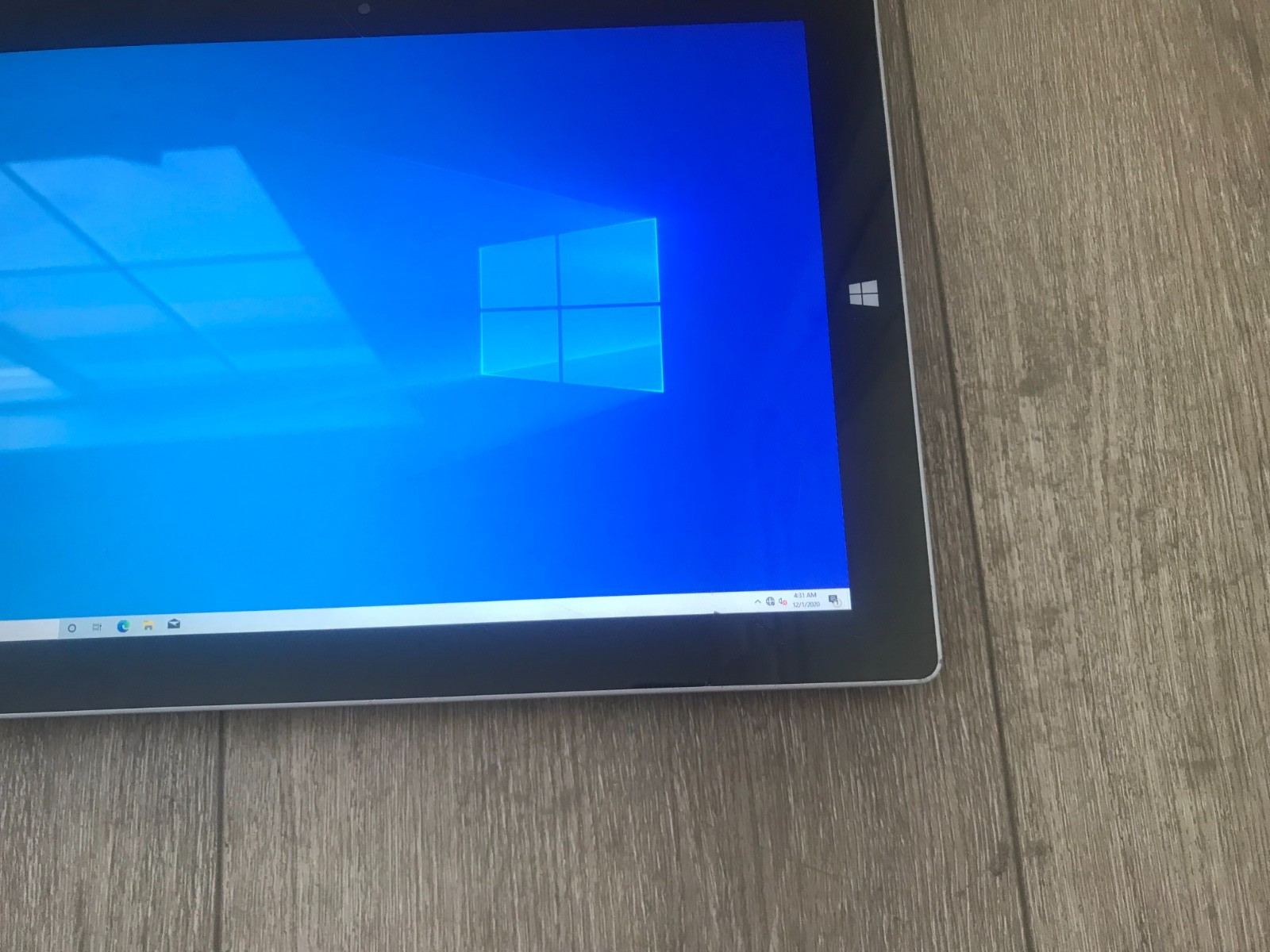 Microsoft Surface 3 1645 Tablet Atom x7 Z8700 1.6GHz 4GB RAM 128GB SSD As Is