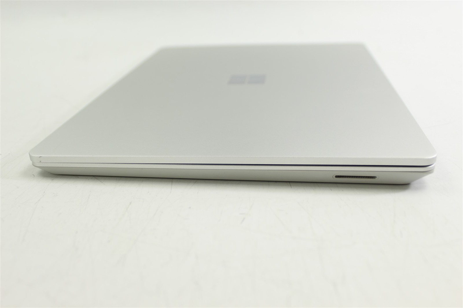 Microsoft Surface Laptop Go 2 2013 12.4″ i5-1135G7 256GB SSD 16GB RAM W11H