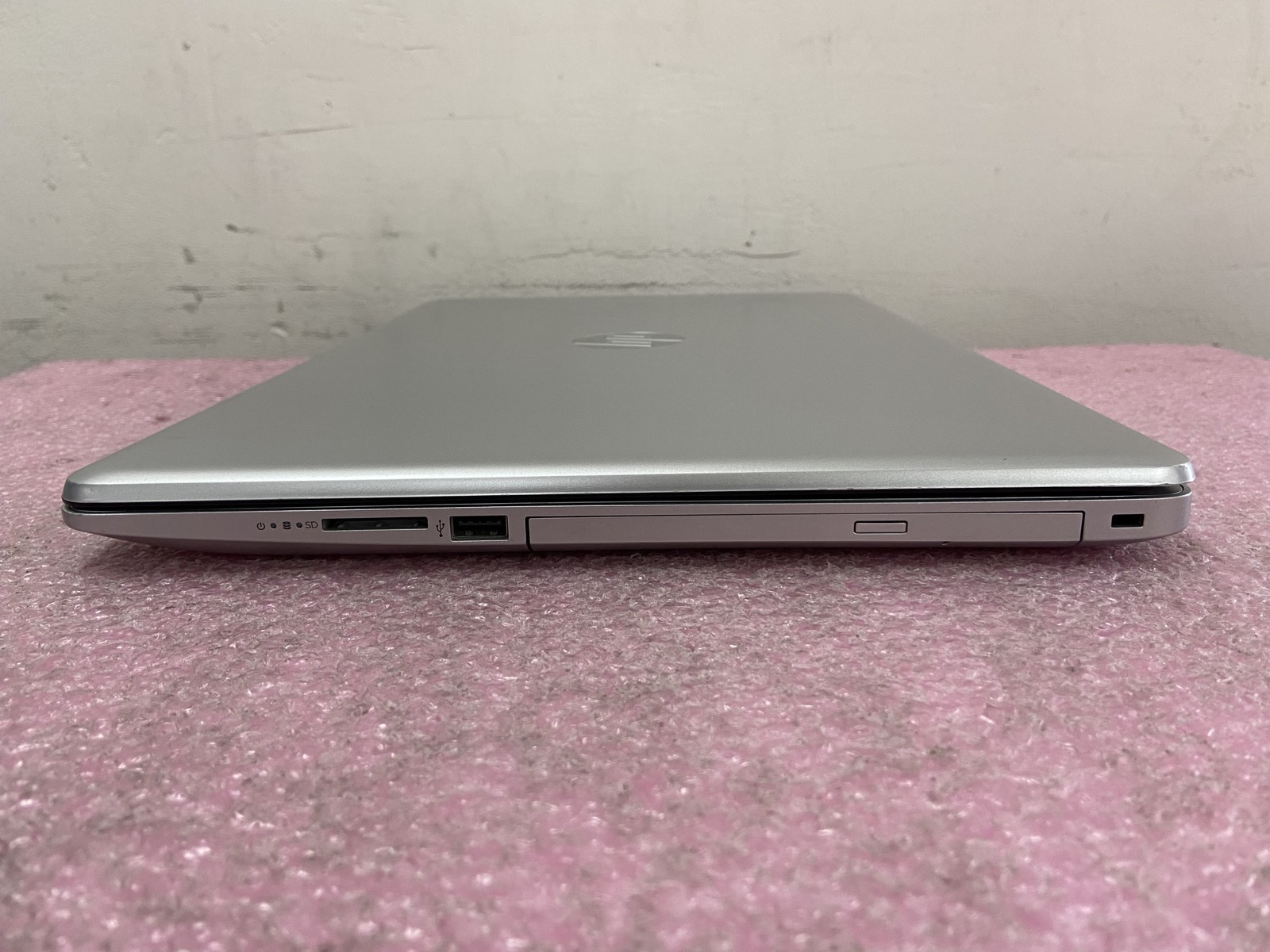 HP Laptop 17-by2053cl 17″ i5-10210U 8GB 512GB SSD+1TB HDD Win 11 *Read* – LP44A