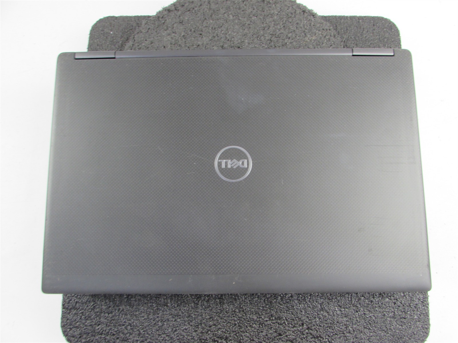 DELL PRECISION 7740 17.3″ I7-9750H 512GB SSD 64GB RAM NVIDIA RTX 4000 WIN 11 PRO