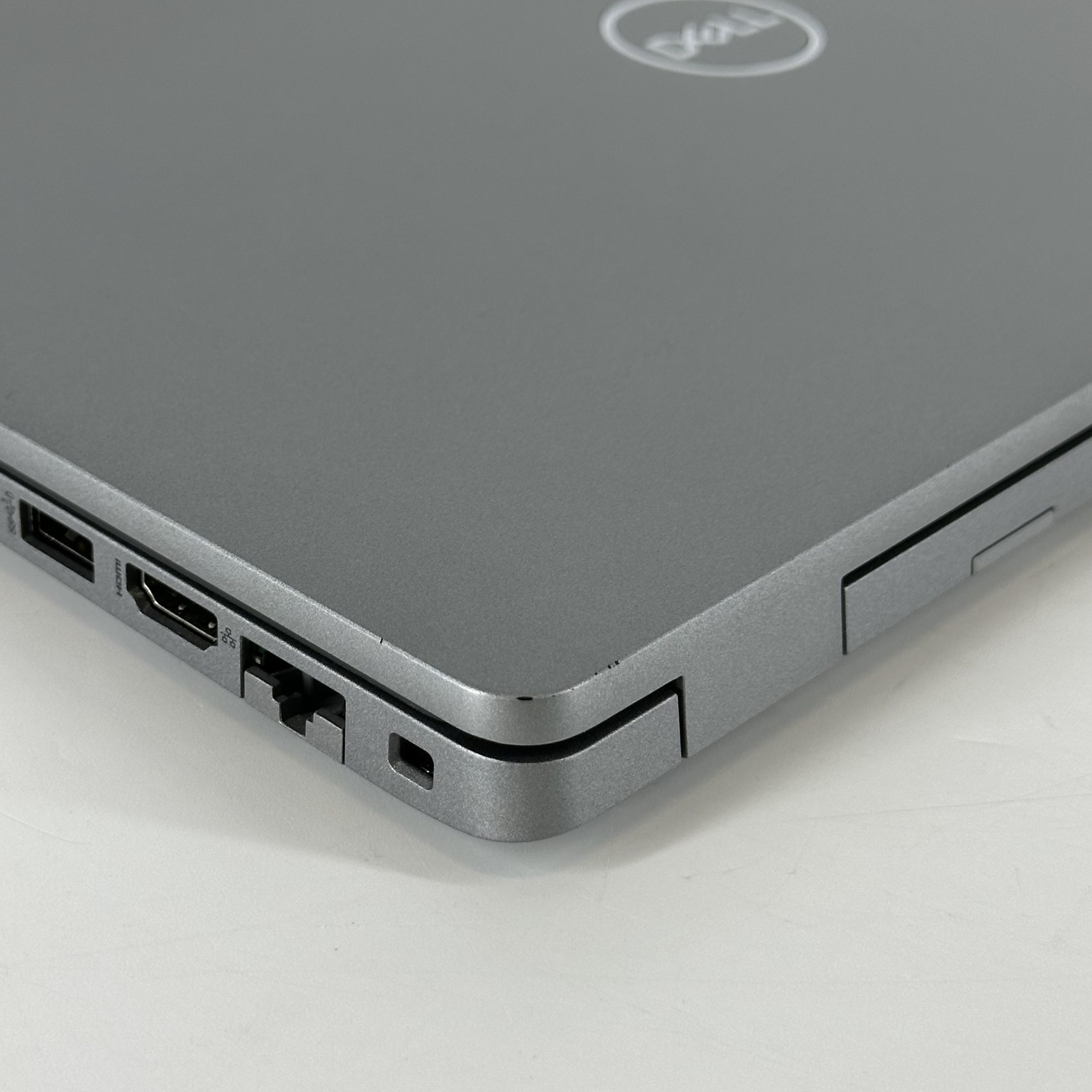 Dell Latitude 5430 14 Gray FHD 1.7 GHz i7-1255U 16GB RAM 256GB SSD Very Good