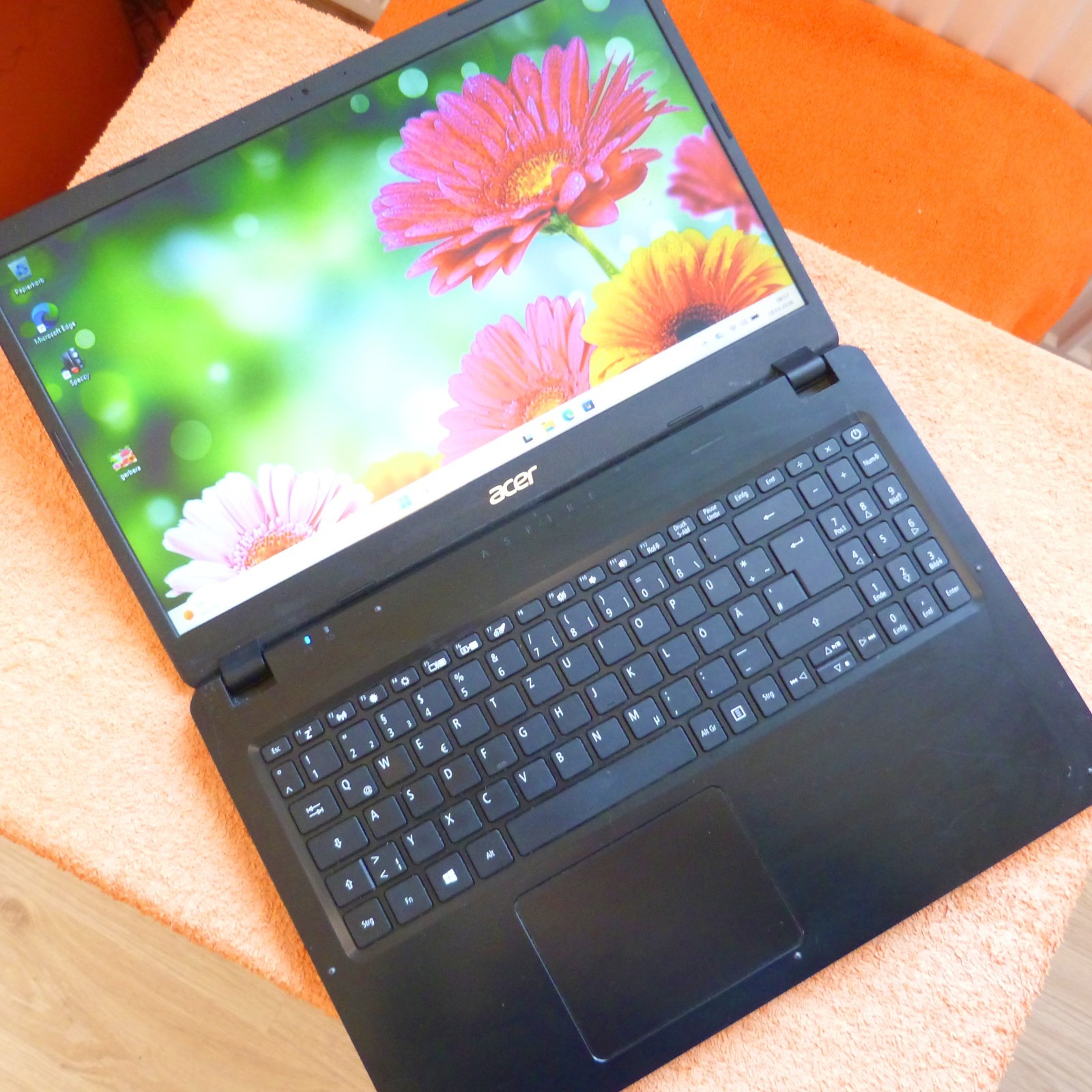 Acer A315 15″ Ultrabook l 8Gen Turbo Intel I Samsung SSD Windows 11 PRO HDMI