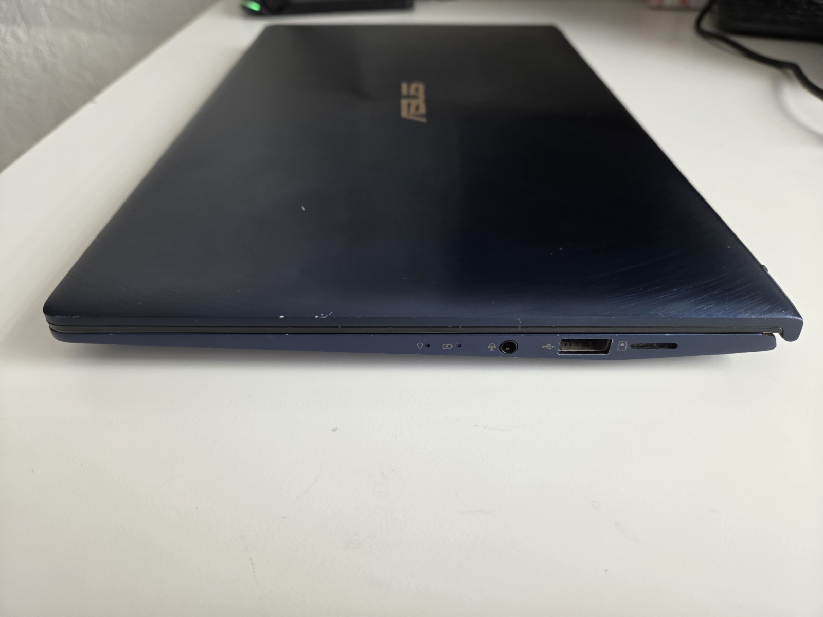 ASUS ZENBOOK 13 UX333FAC 512GB Intel Core i7-10510U 16GB