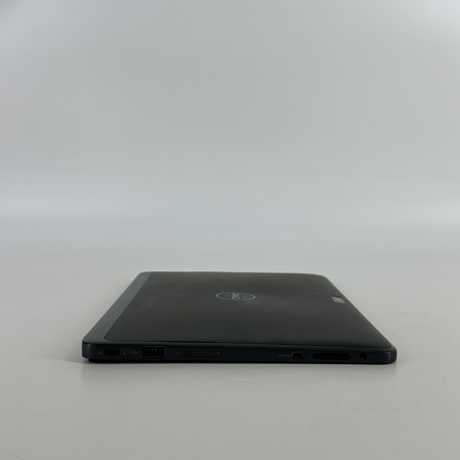Dell Venue 10 Pro 5056 FHD+ TOUCH Atom x5-Z8500 1.4GHz 4GB 128GB SSD – READ
