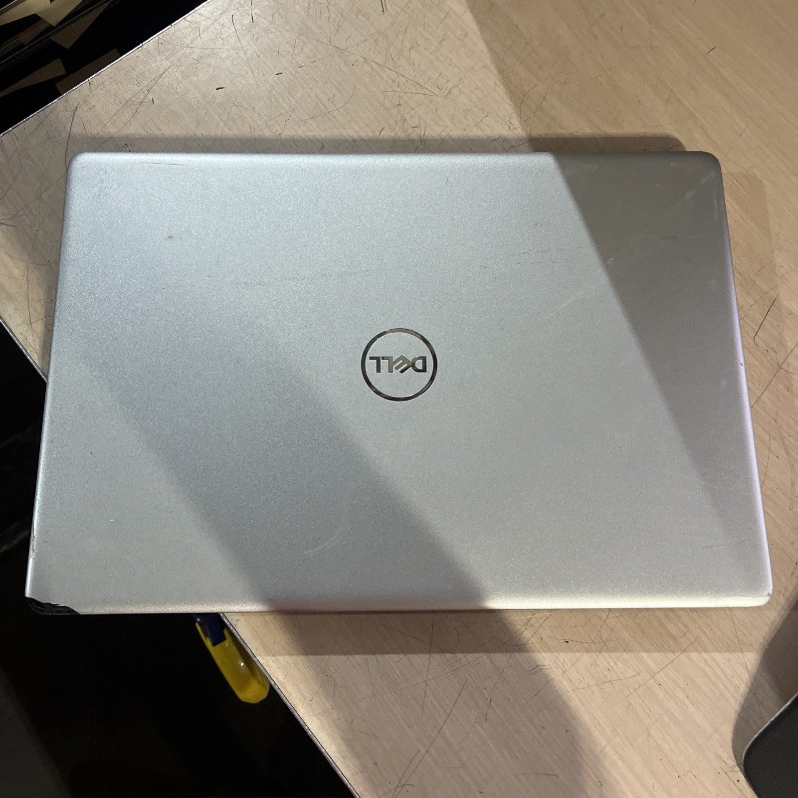 DELL INSPIRON 5593 INTEL CORE I7 10TH GEN 8GB RAM NO HD