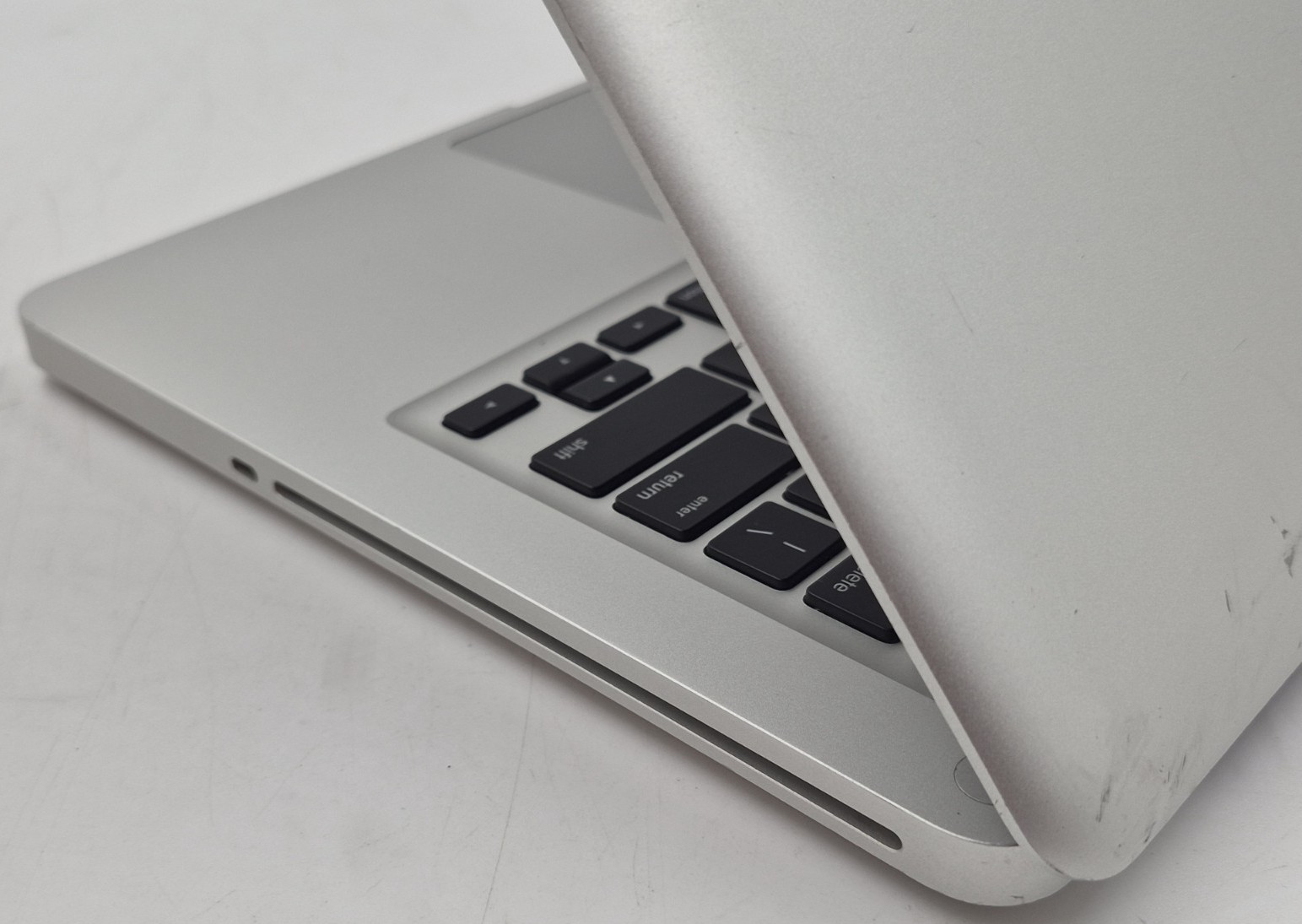 Apple MacBook Pro 13″ Mid 2012 i5-3210M 2.50GHz 4GB RAM 120GB SSD Track Pad Bad