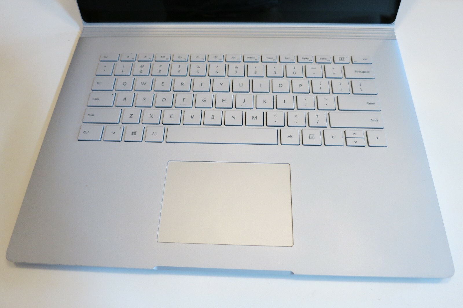 Surface Book 2 15 Inch i7 8650 512GB SSD 16GB RAM GeForce GTX 1060