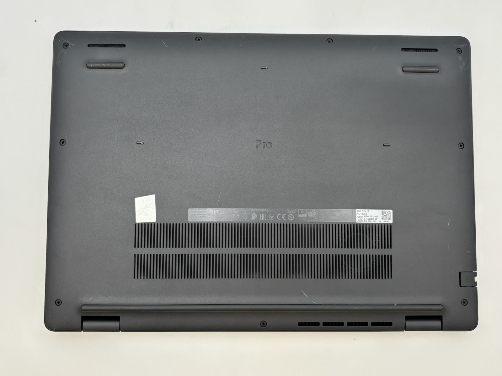 Dell Pro 16 PC16250 16″ 512 GB SSD 16 GB RAM Intel Core 7 150U Windows 11 Pro