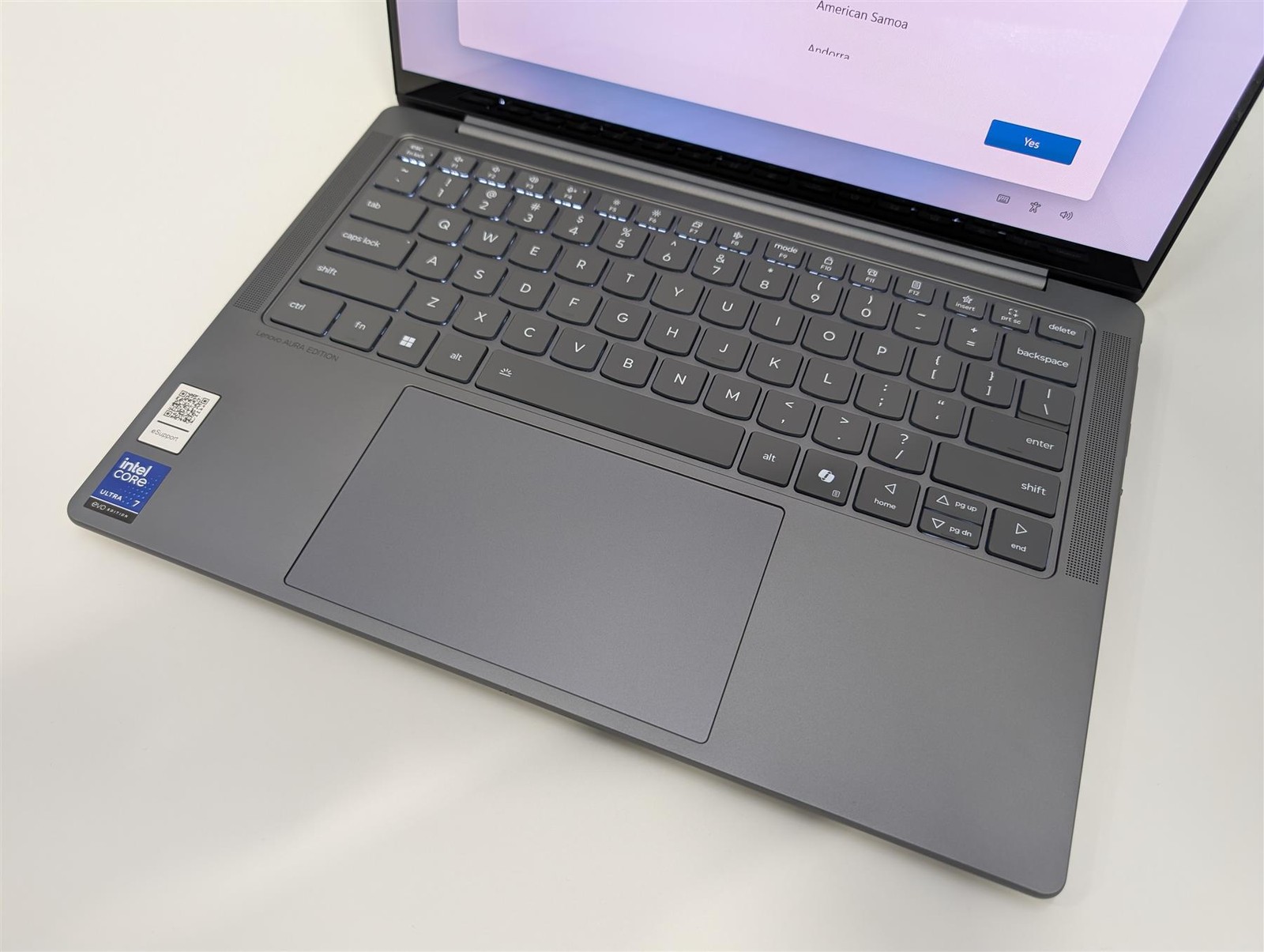 Lenovo Slim 7 14″ Core Ultra 7 258V 32GB 1TB SSD Arc Luna Grey Used-Very Good