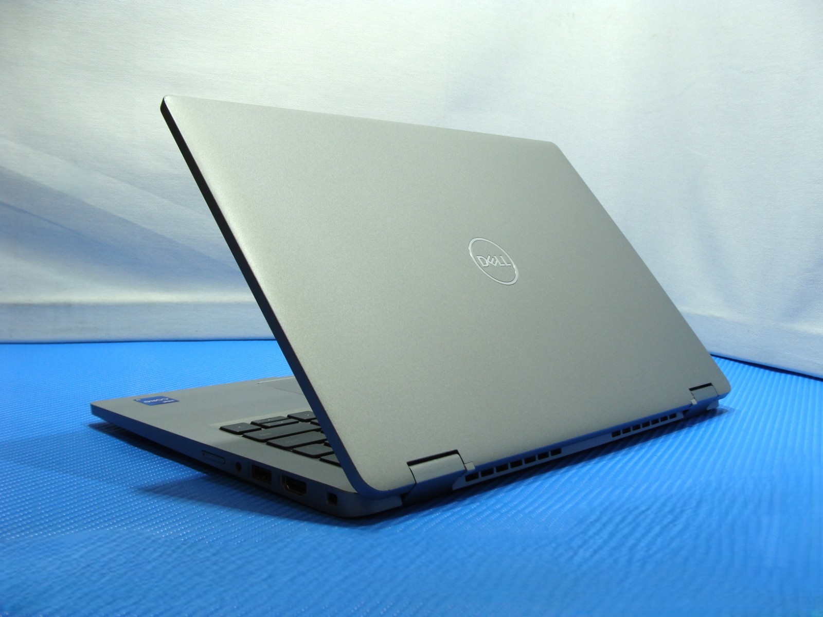 Dell Latitude 5330 13.3″FHD TOUCH i7-1265U 1.8GHz 16GB 512GB SSD W11Pro +Charger
