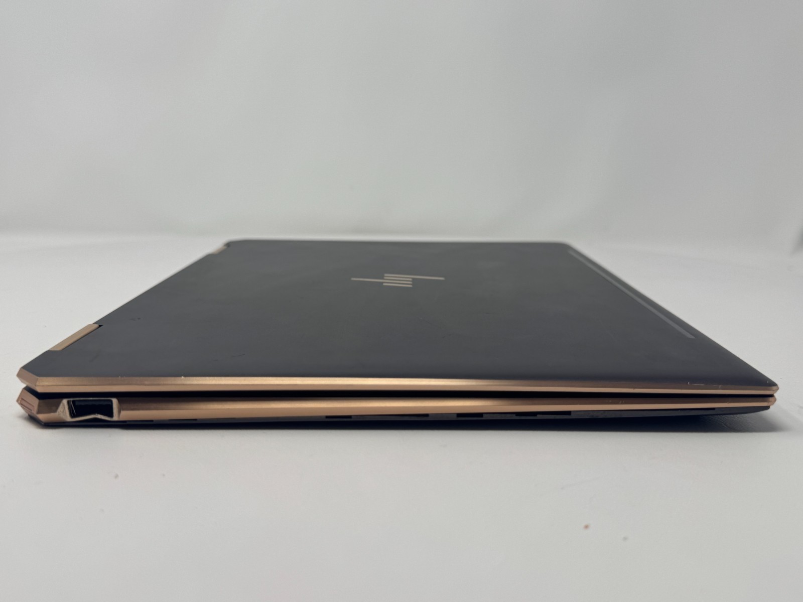 HP Spectre x360 13 Core i7-8565U Water Damage Bent Board For Parts READ DESC