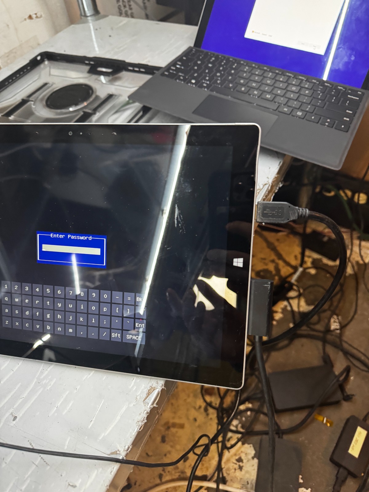 Microsoft Surface Pro 256GB Laptop *READ #6347