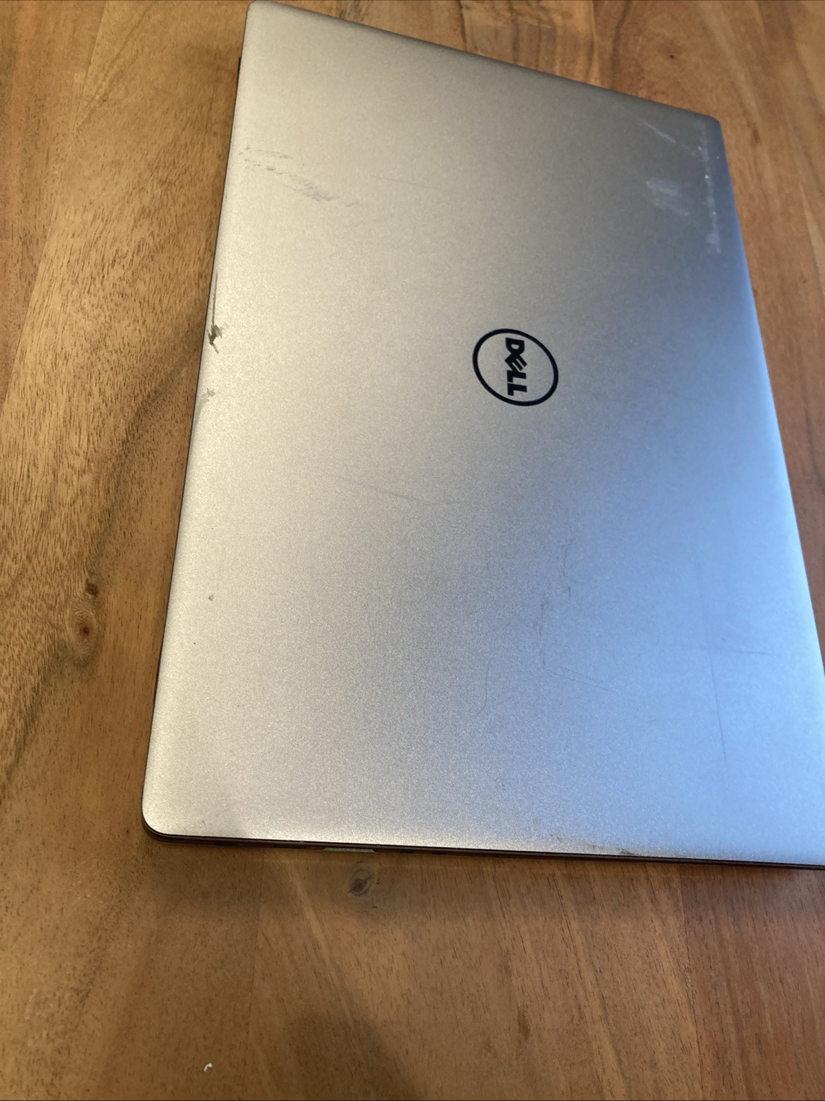 Dell XPS 13 9350 13″ Laptop Intel i7-6600U 8GB RAM No SSD Touchscreen