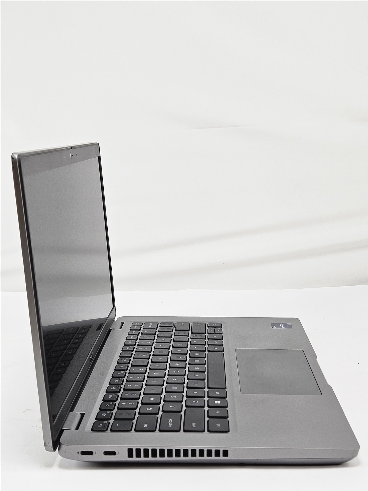 Dell Latitude 5431 Intel i7-1270P 2.2GHz 16GB 256GB SSD 14″ Business Laptop