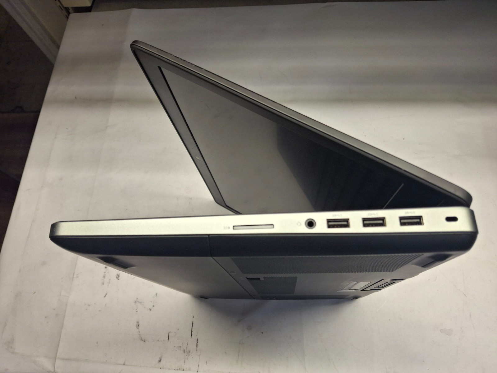Dell Precision 7510 i7-6820HQ Nvidia M1000M 16GB 256 NVMe Wifi BT Webcam Win11P