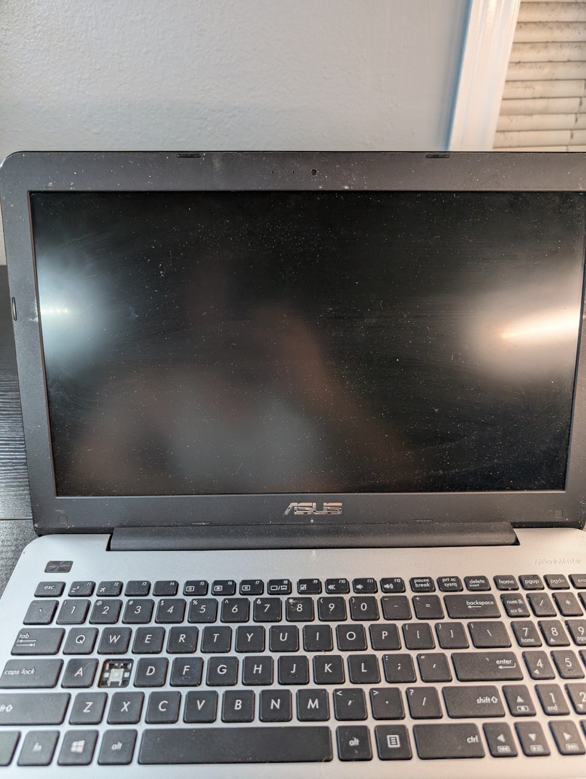 Asus Laptop F555L Notebook PC Sonicmaster For Parts Or Repair
