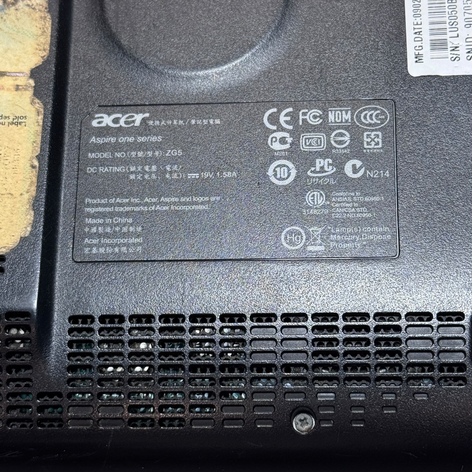 ACER MINI LAPTOP ZG5 FOR PARTS ONLY- Untested!