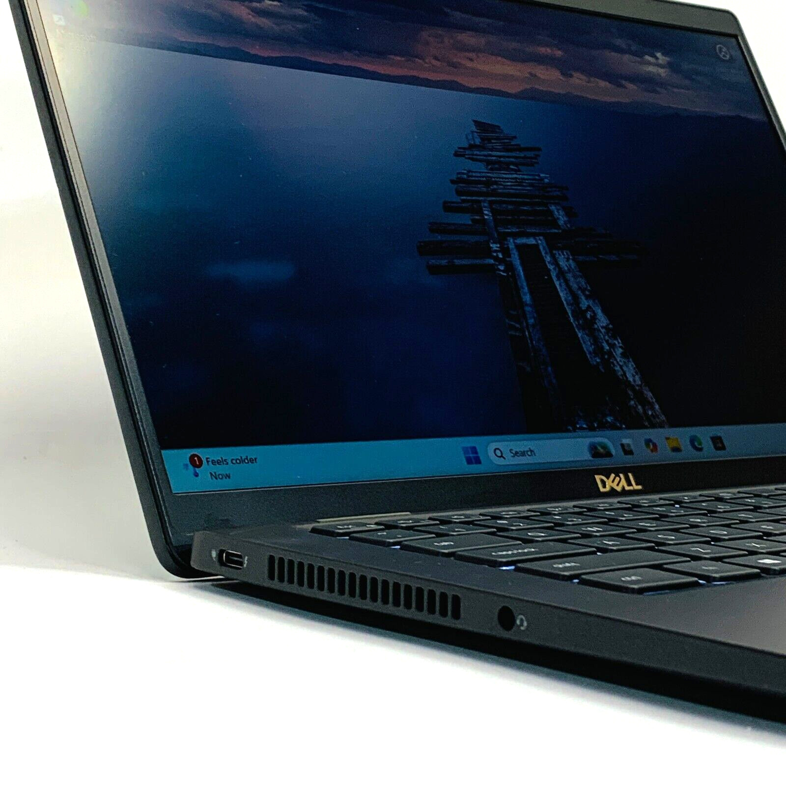 Dell Latitude 7420, 14″ FHD, i5-1145G7 Iris Xe, 256GB SSD, 16GB RAM