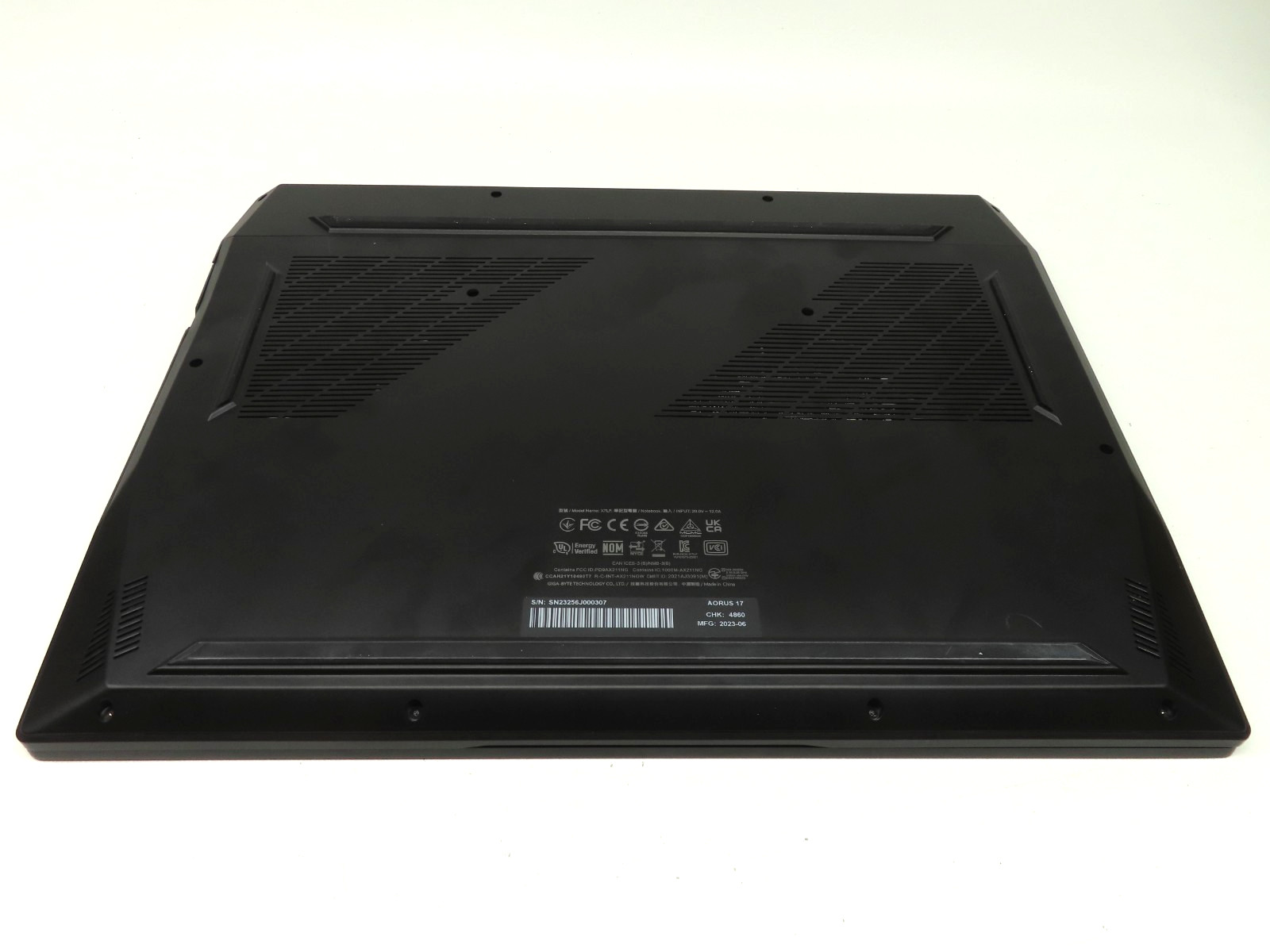 Gigabyte Aorus 17 BSF 17.3” Intel i7-13700H 2.4GHz 16GB RAM 1TB SSD RTX 4070