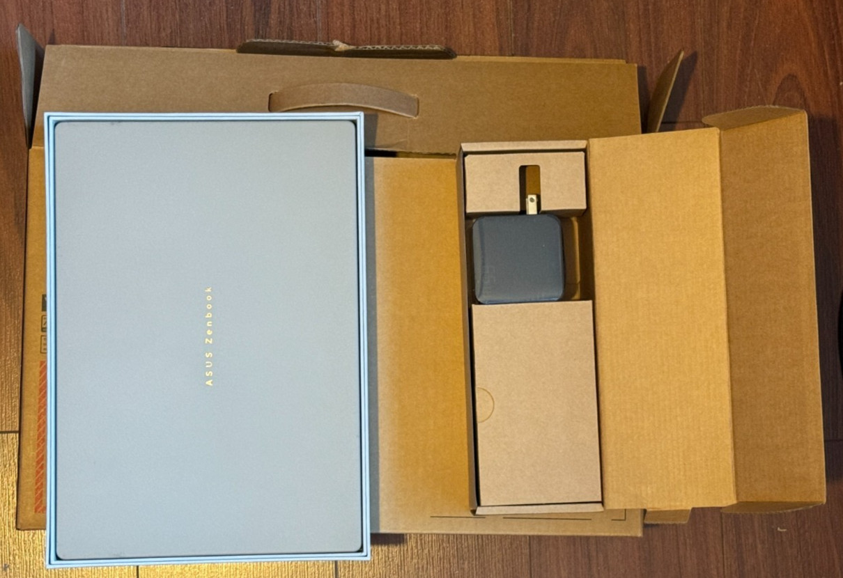 ASUS Zenbook A14 14″ FHD+ OLED Laptop Snapdragon X Plus 16GB RAM 512GB SSD