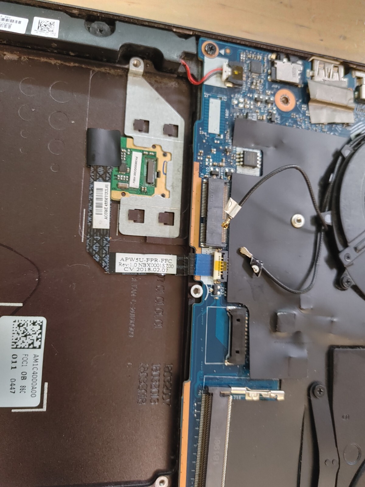 HP ZBook Studio G3 Core i7-6820HQ@ 2.70GHz, 4GB RAM,NO SSD FOR PARTS ONLY.
