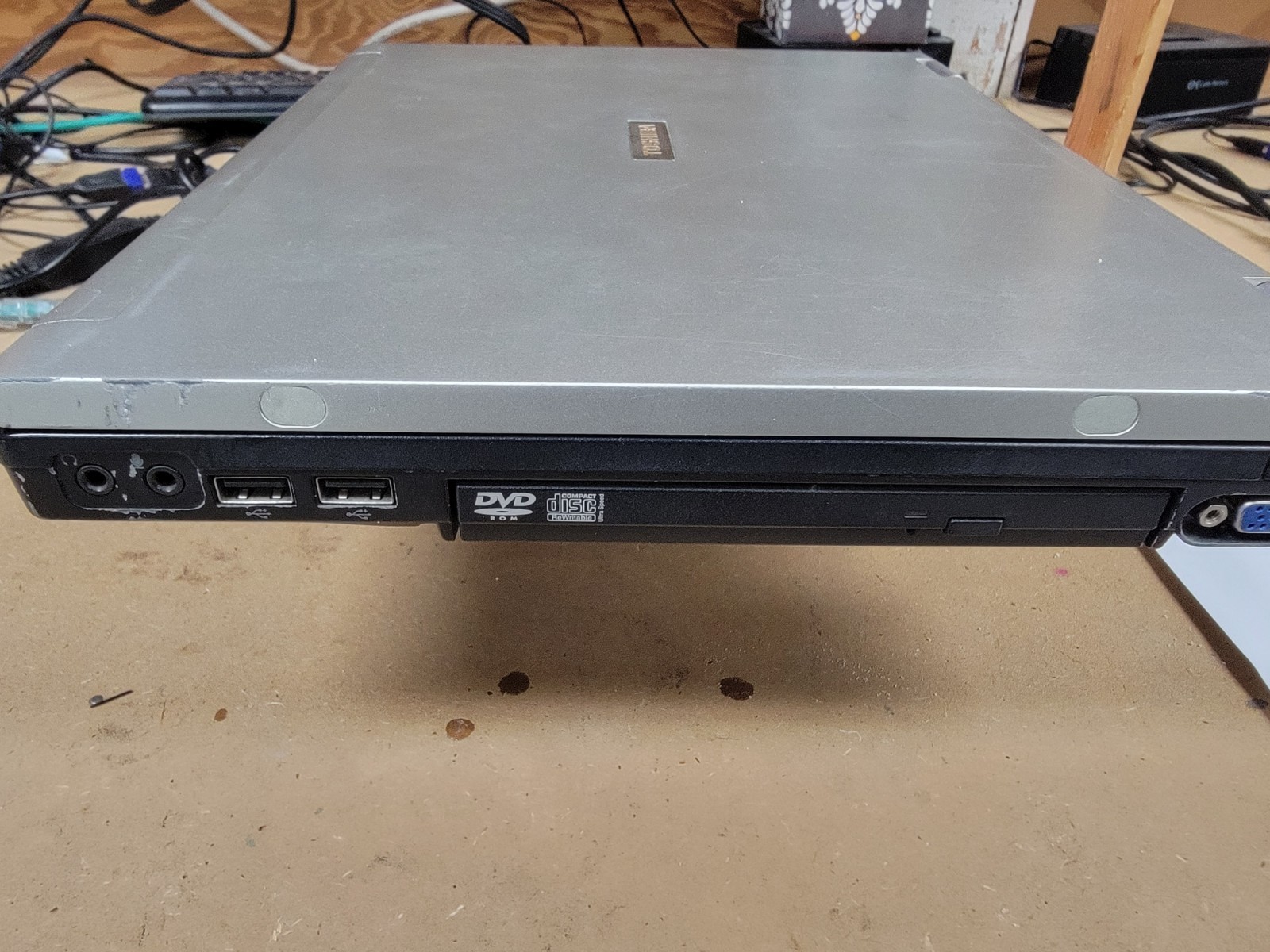TOSHIBA TECRA M3-S331 – NO HDD – NO BATTERY – PARTS OR REPAIR