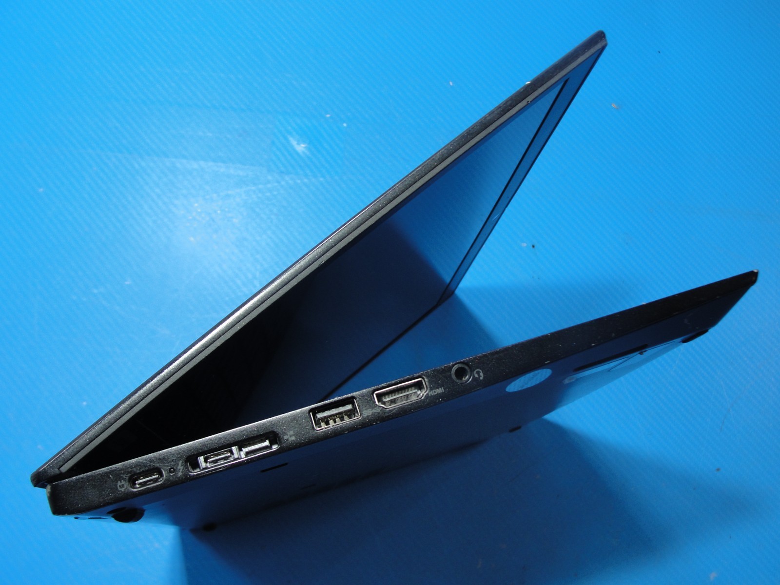 Lenovo ThinkPad T14s Gen 1 14″ FHD i5‑10210U 1.6GHz 8GB RAM 512GB SSD+Charger