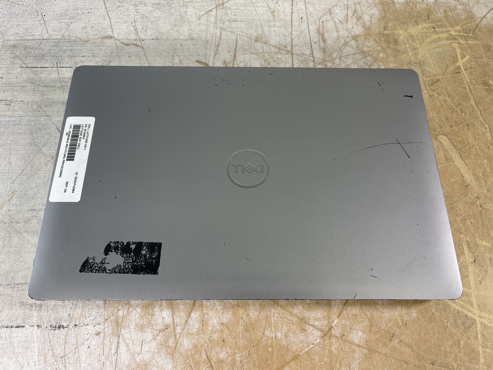DELL LATITUDE 5511 i7-10850H @ 2.70 GHz, 8GB RAM, NO HDD/OS