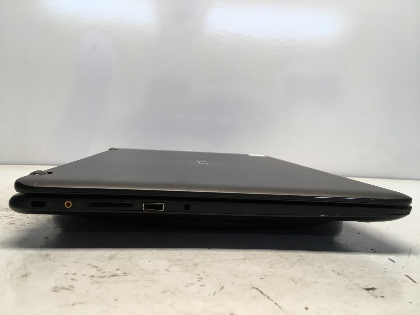 Asus Q534U Laptop Intel Core i7-7500U 16 GB NO HDD/Battery Nvidia GTX 950M
