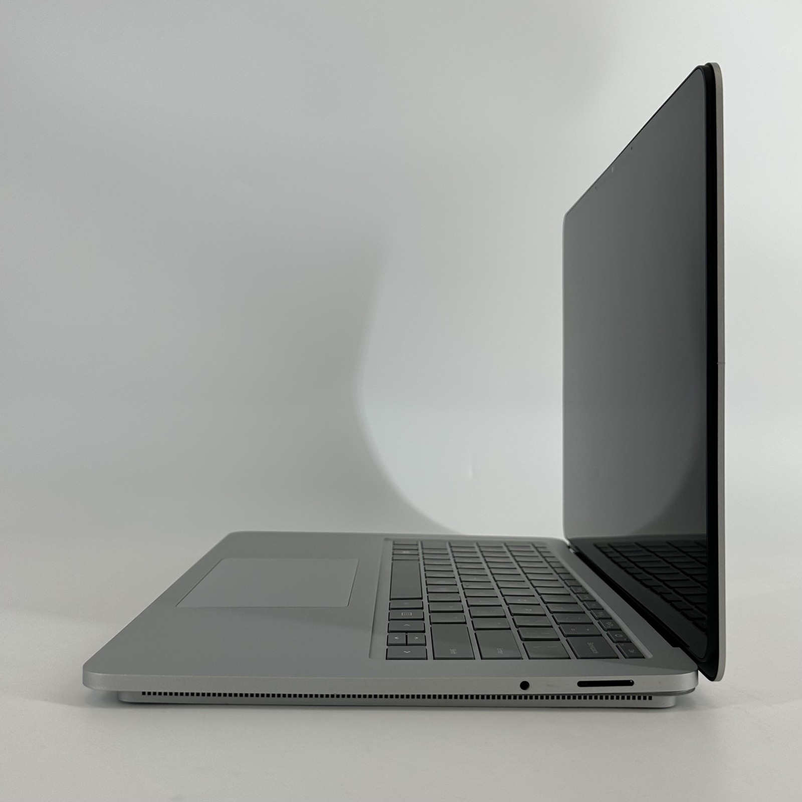 Microsoft Surface Laptop Studio 14 2K TOUCH i5-11300H 16GB 256GB SSD Bent Frame