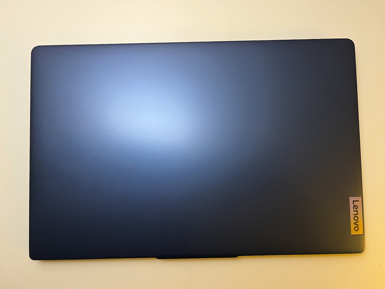 Used Lenovo IdeaPad Slim 3 15.6 Core i3 8GB 256GB Windows 11 Warranty
