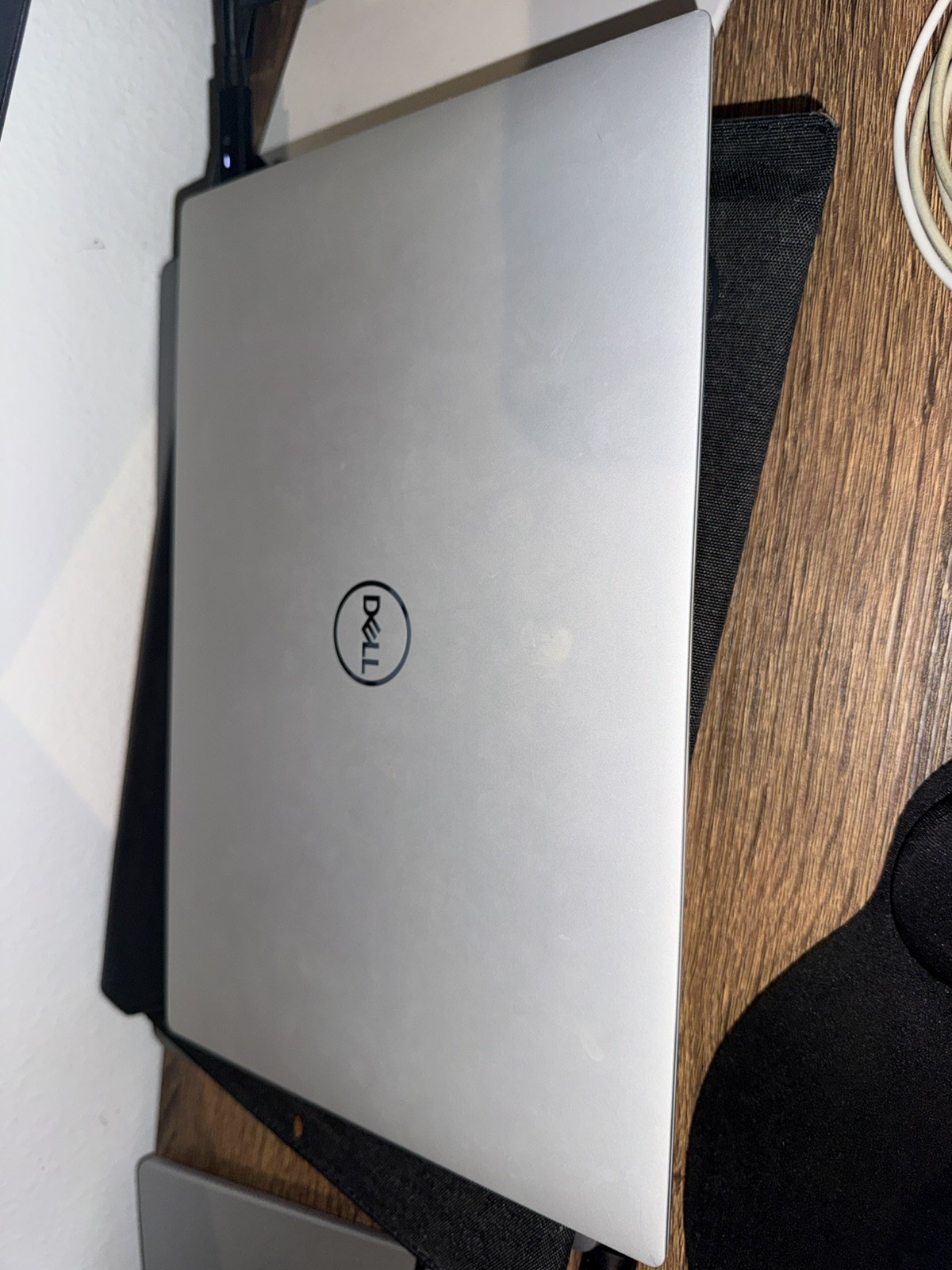 DELL xps 19 9300