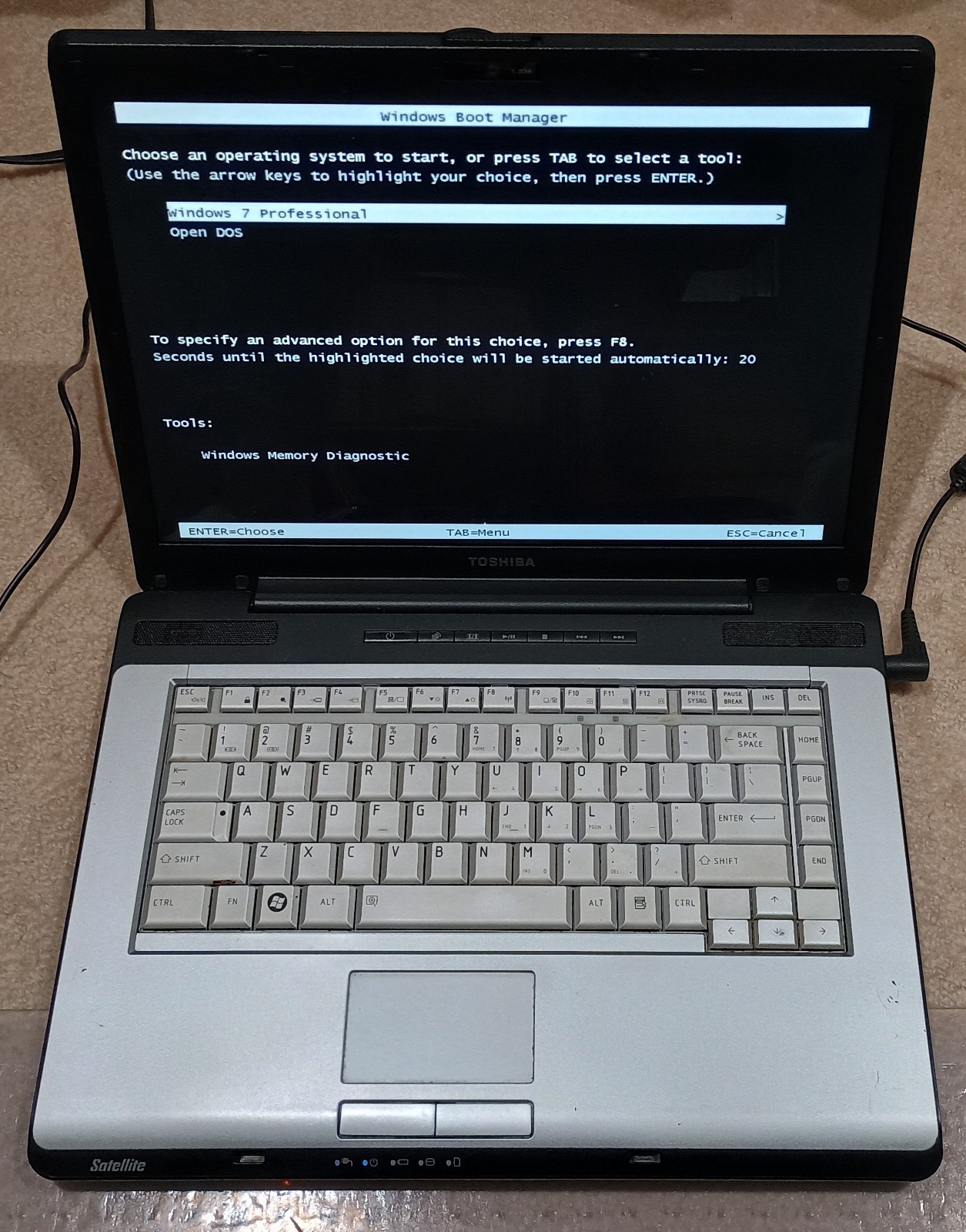 Toshiba Satellite A215 laptop Windows 7 Pro & Open DOS Dual Boot, Works Great!