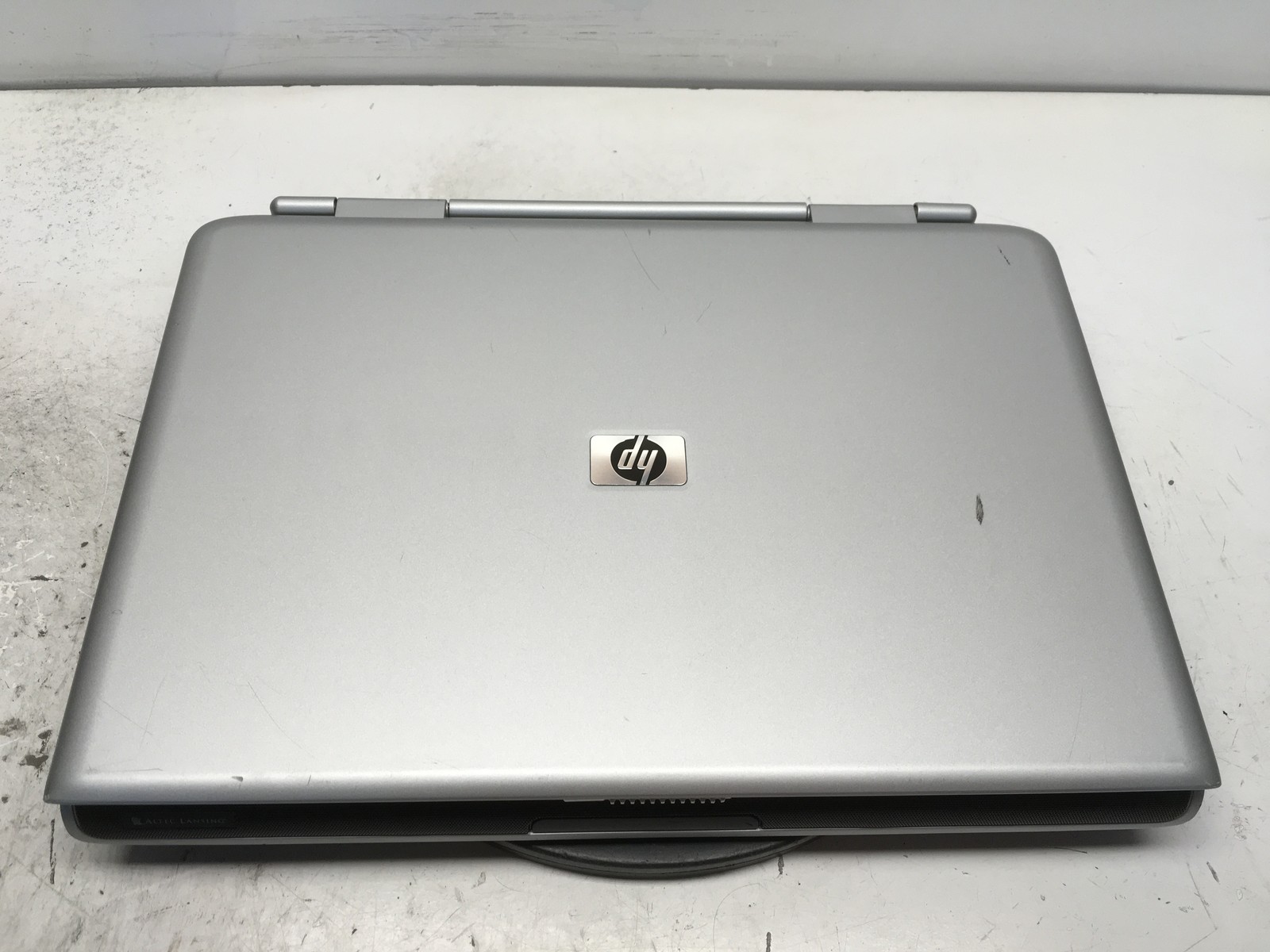 HP Pavilion ZD8000 Intel Pentium 4 No RAM NO HDD No Batt