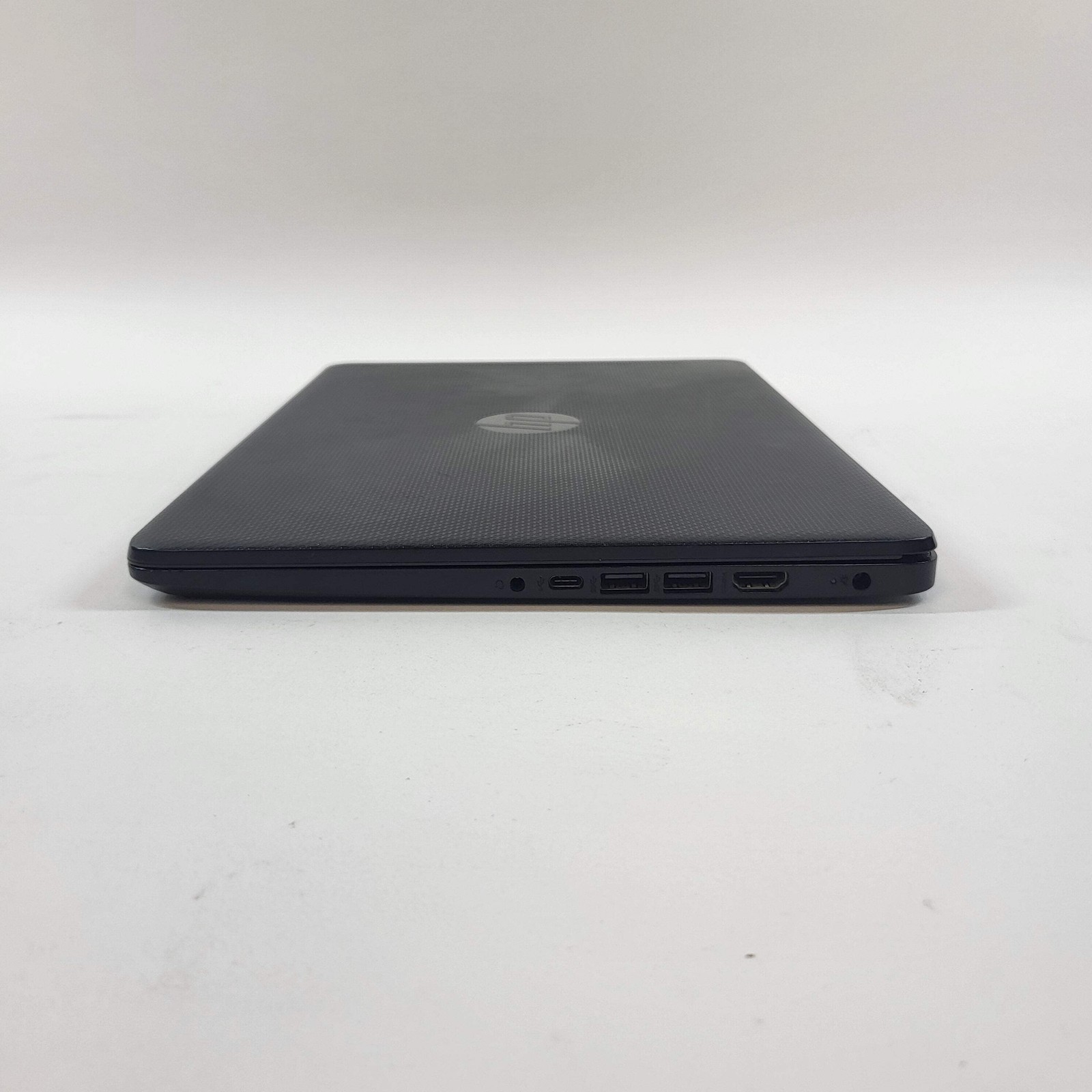 HP Blacktop 14-FQ0XXX 14″ AMD 3050U 2.3GHz 4GB RAM 128GB SSD