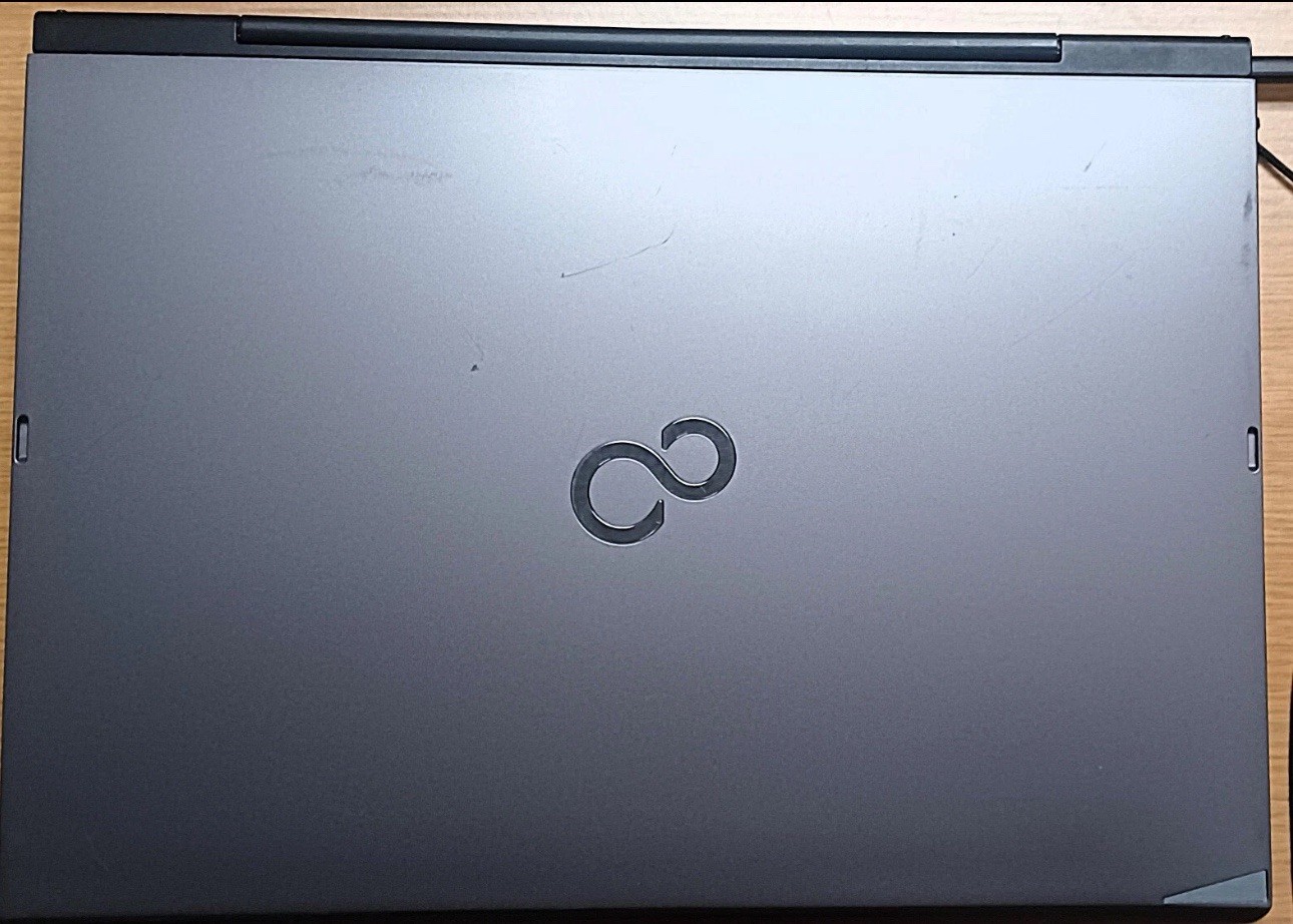 FUJITSU LIFEBOOK T904 Core i7-4600U 16 GB,8GB,4GB RAM-1TB-250 SSD TOUCHSCREEN