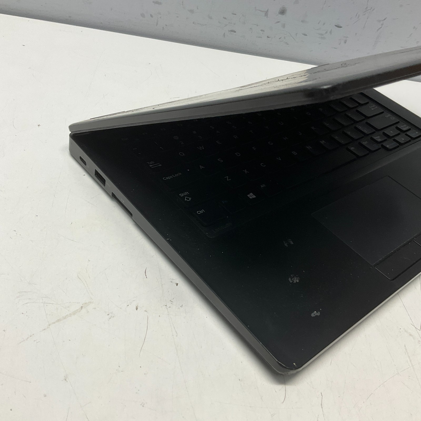 Dell Latitude 5480 Core I5 7th Gen Laptop FOR PARTS ONLY BROKEN LCD AS IS
