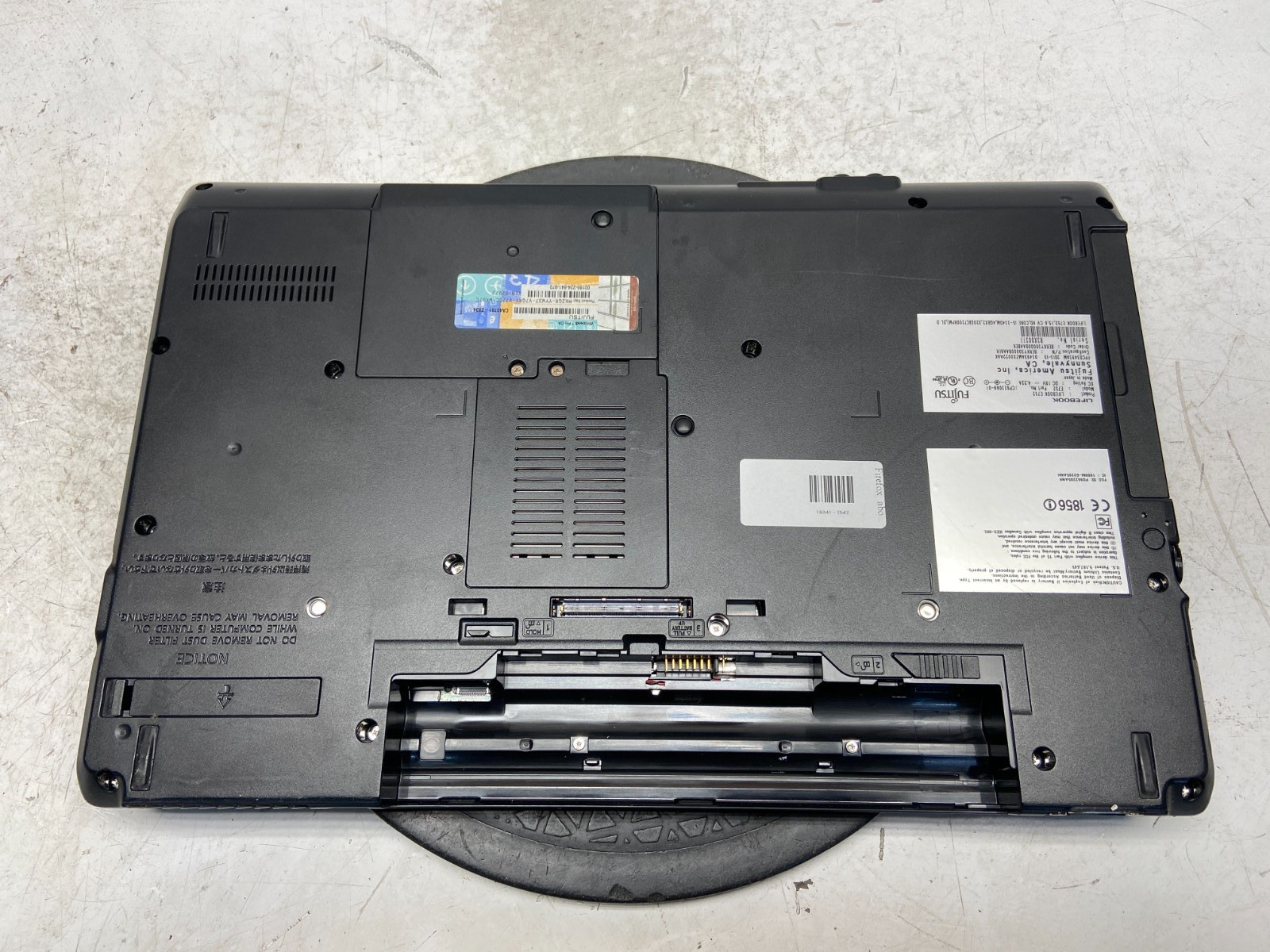 Fujitsu LifeBook E752 Intel i5-3340M 2.7GHz 4 GB NO HDD