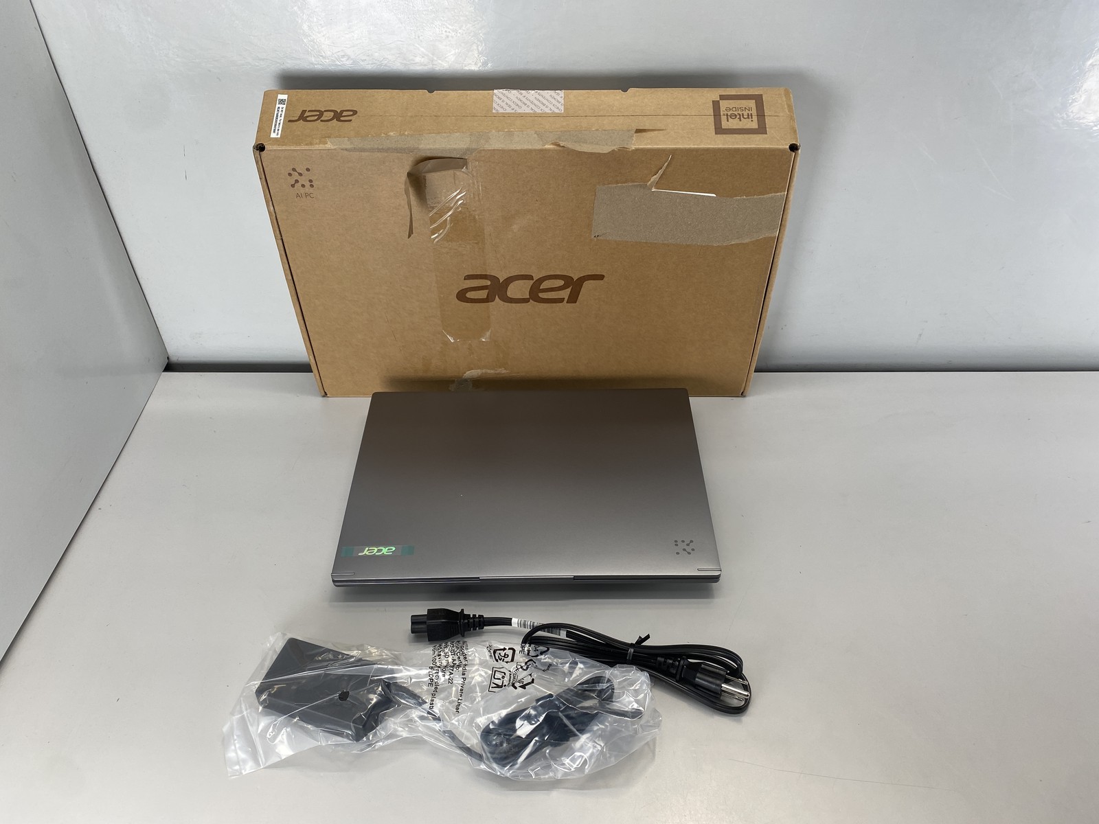 Acer Laptop Aspire A14-52MT 14″ Intel Core Ultra 9 288V 1TB- Gray
