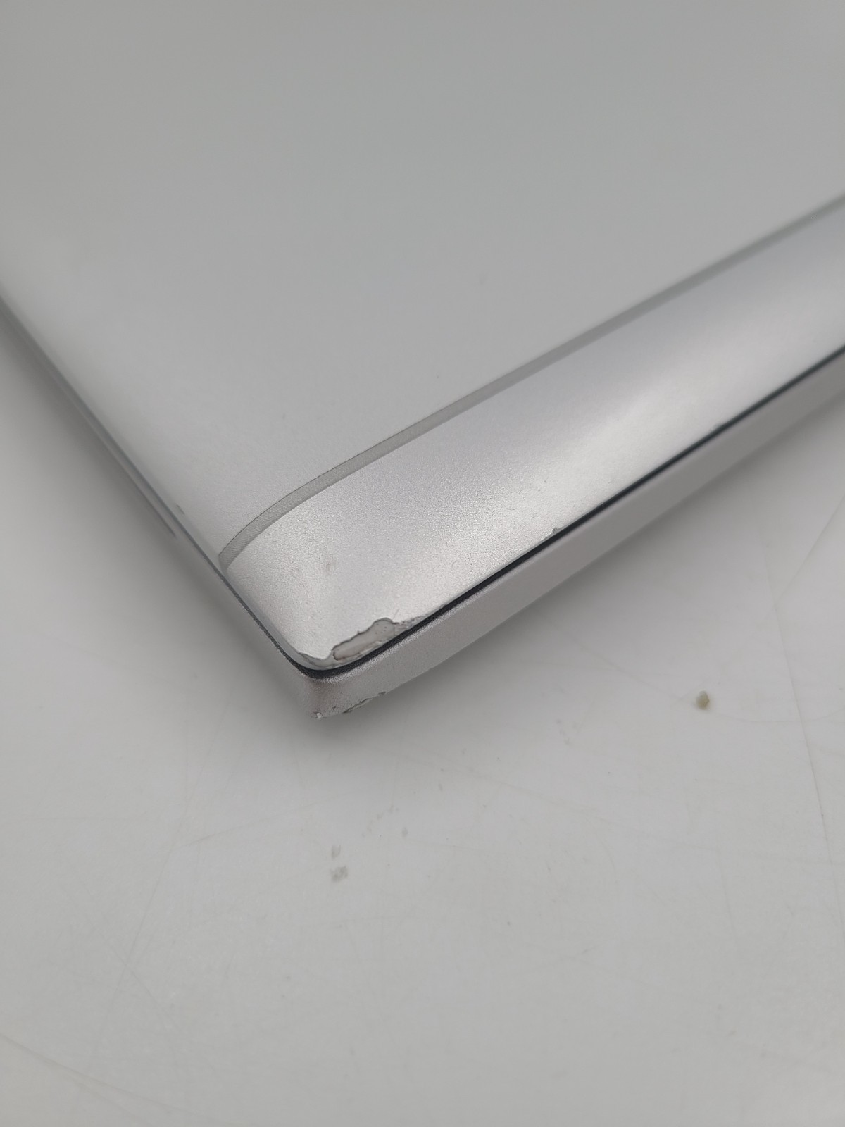 HP EliteBook 840 G8 i7-1165G7 2.80GHz 16GB Ram 256GB SSD Win 11 Pro