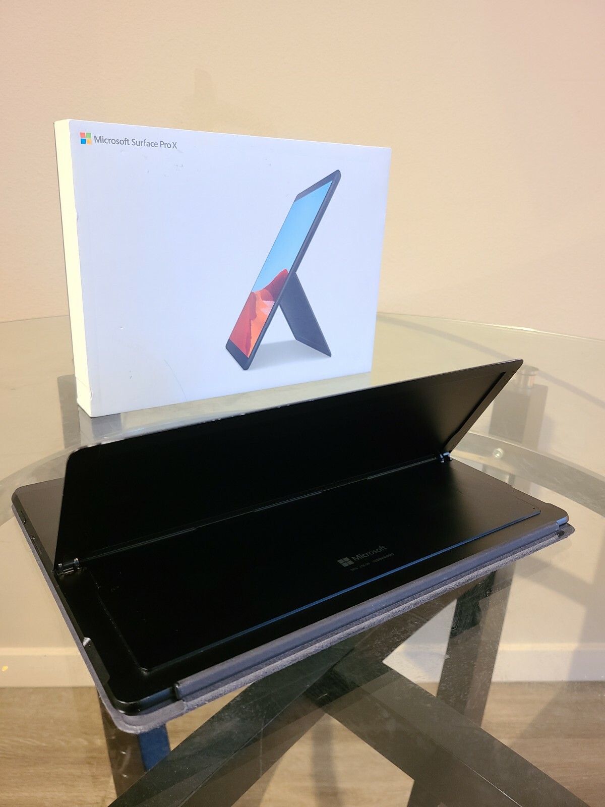 Microsoft Surface Pro X (SQ2) – 16gb RAM- 256GB SSD