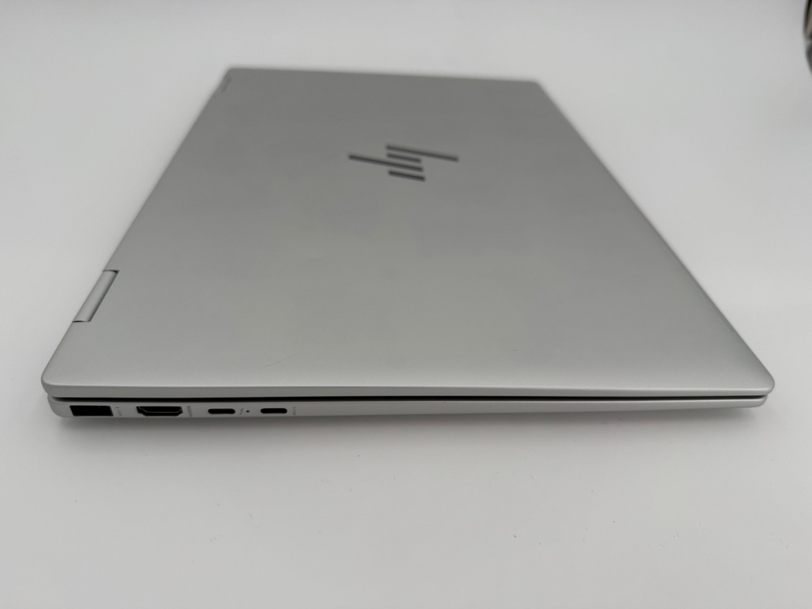 HP Envy x360 2-in-1 Laptop 16-ac0097nr 16″ intel Core Ultra 7, 16GB, 1TB SSD, 2K