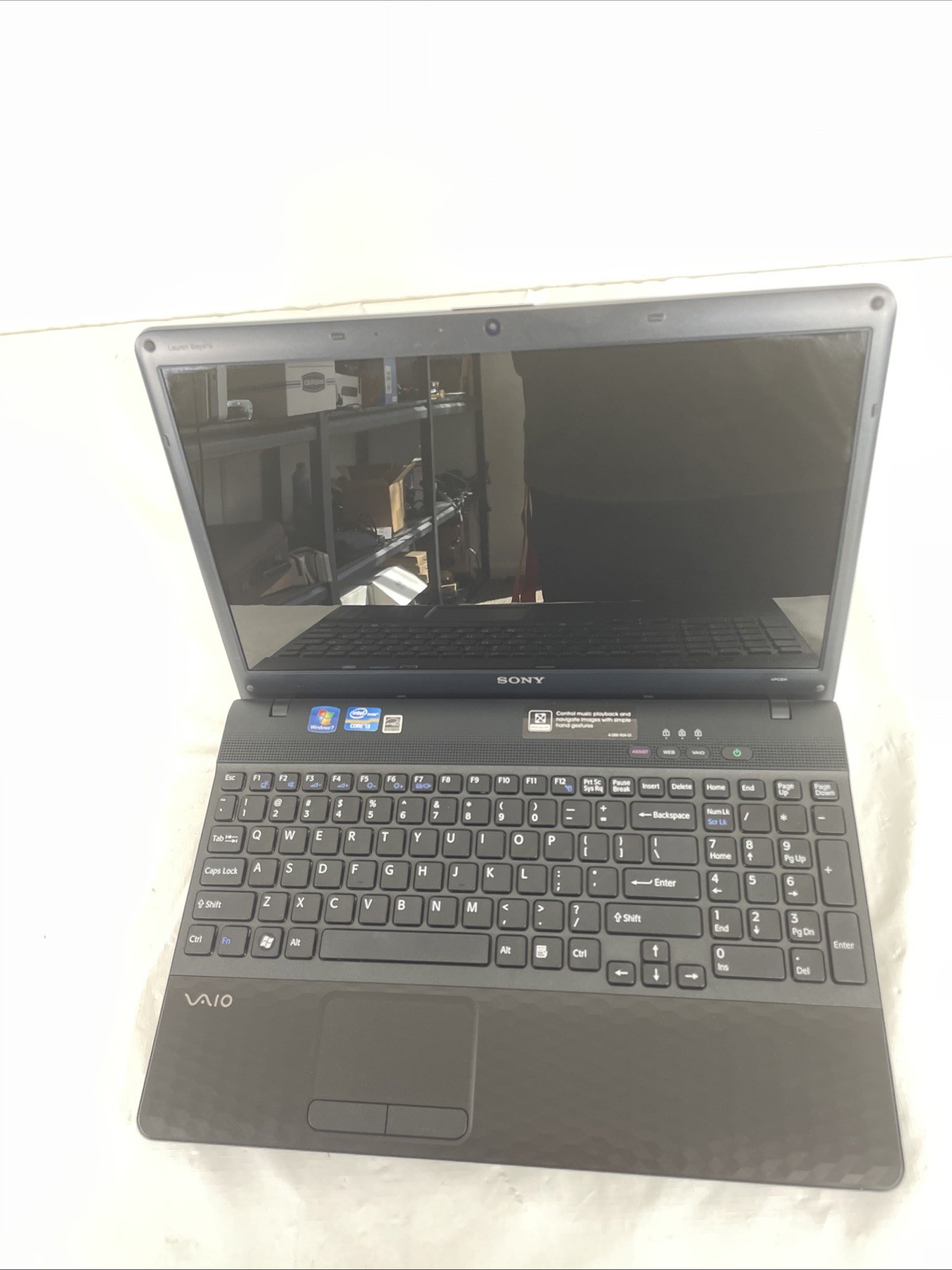 Sony VAIO VPCEH24FX | Intel i3-2310M 2.20GHz | 6GB RAM | No HDD | Bad Battery